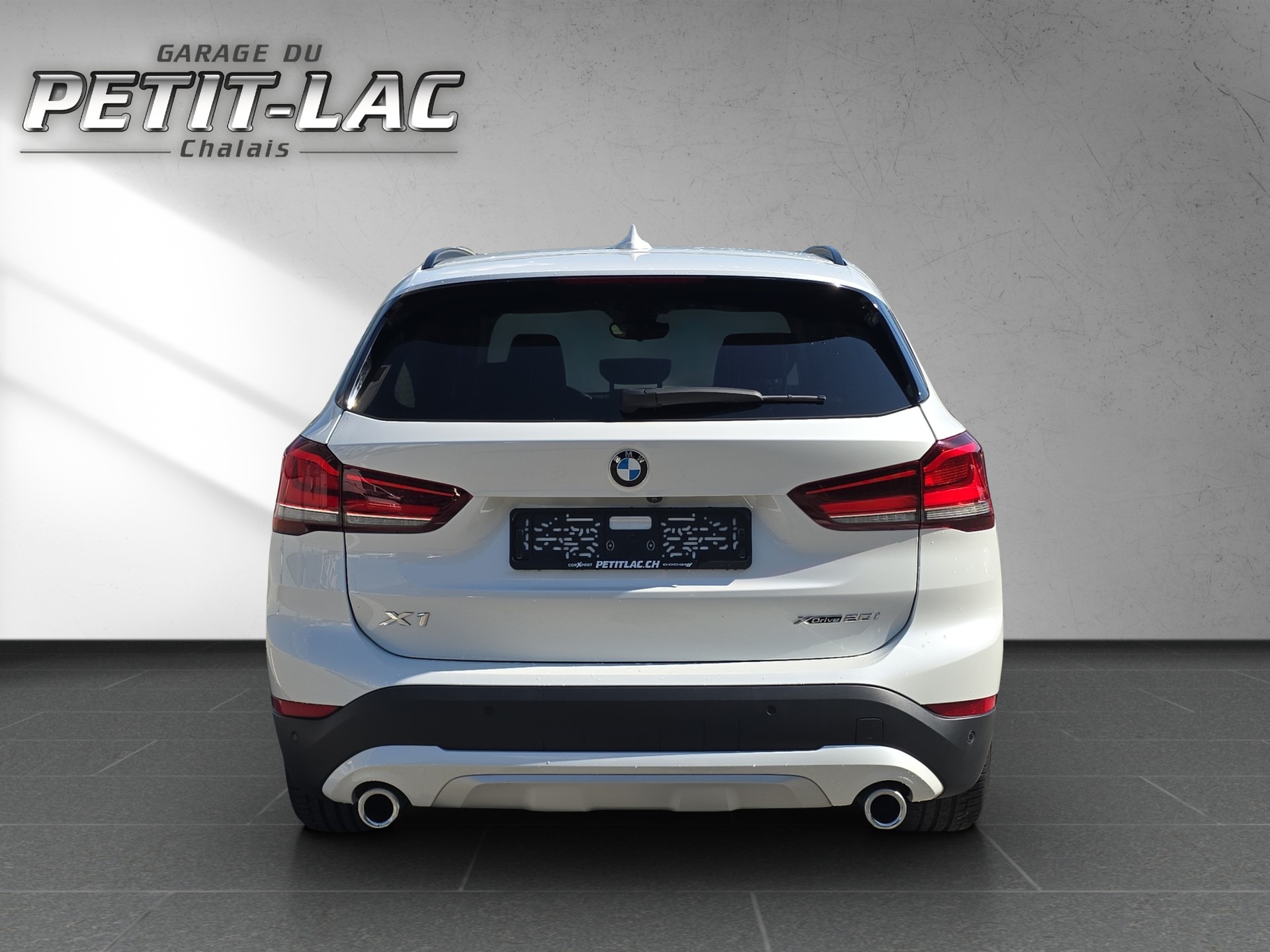 BMW X1 xDrive 20i xLine Steptronic-image-4