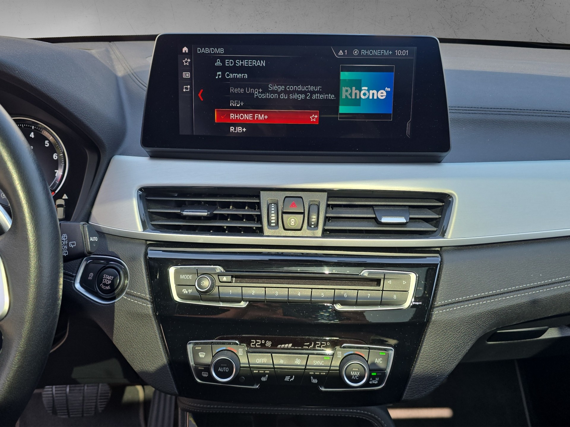 BMW X1 xDrive 20i xLine Steptronic-image-11