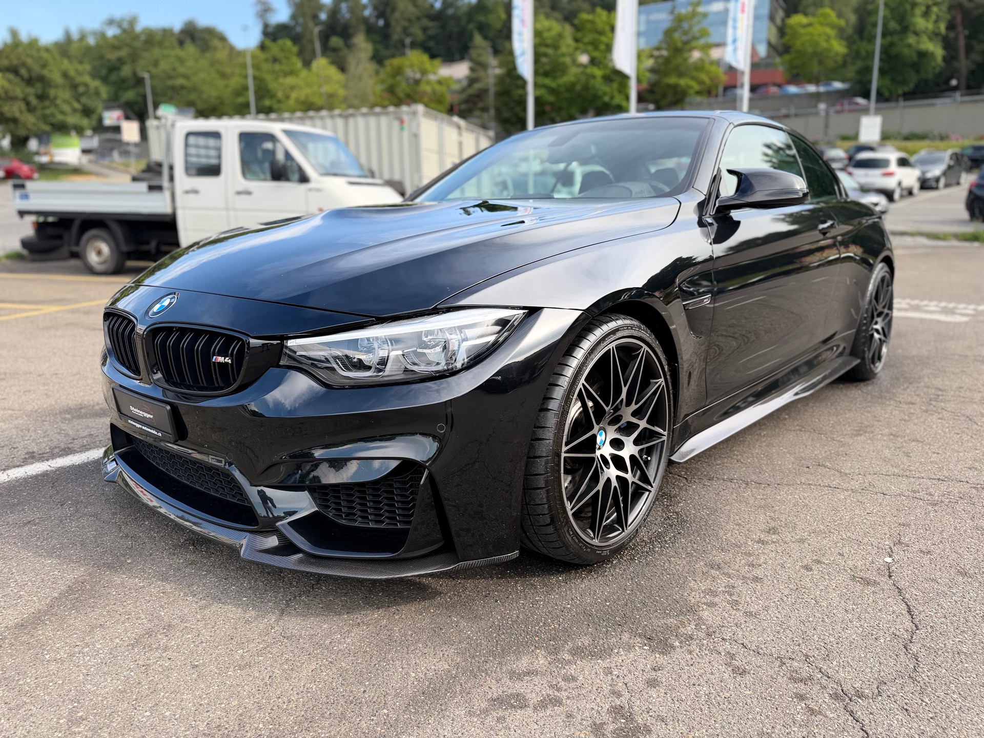 BMW M4 Cabriolet Competition DKG ° All Black °-image-5