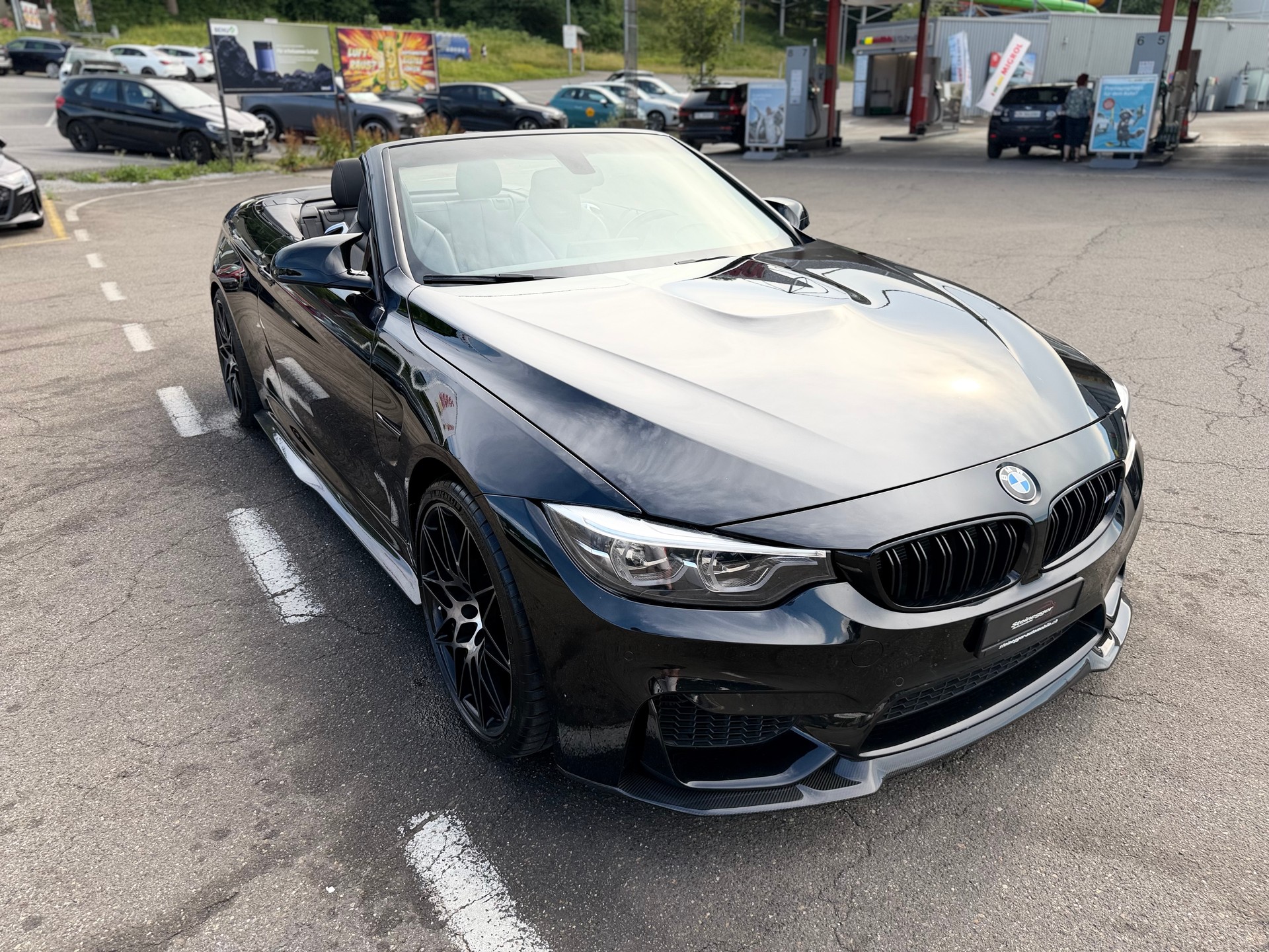 BMW M4 Cabriolet Competition DKG ° All Black °-image-15
