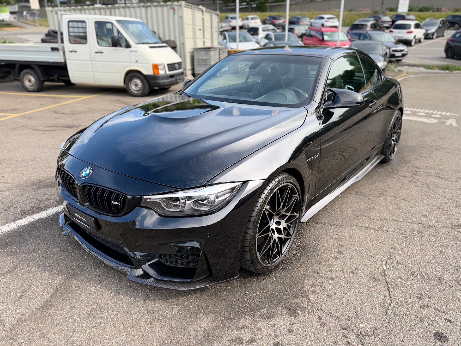 BMW M4 Cabriolet Competition DKG ° All Black °-image-4