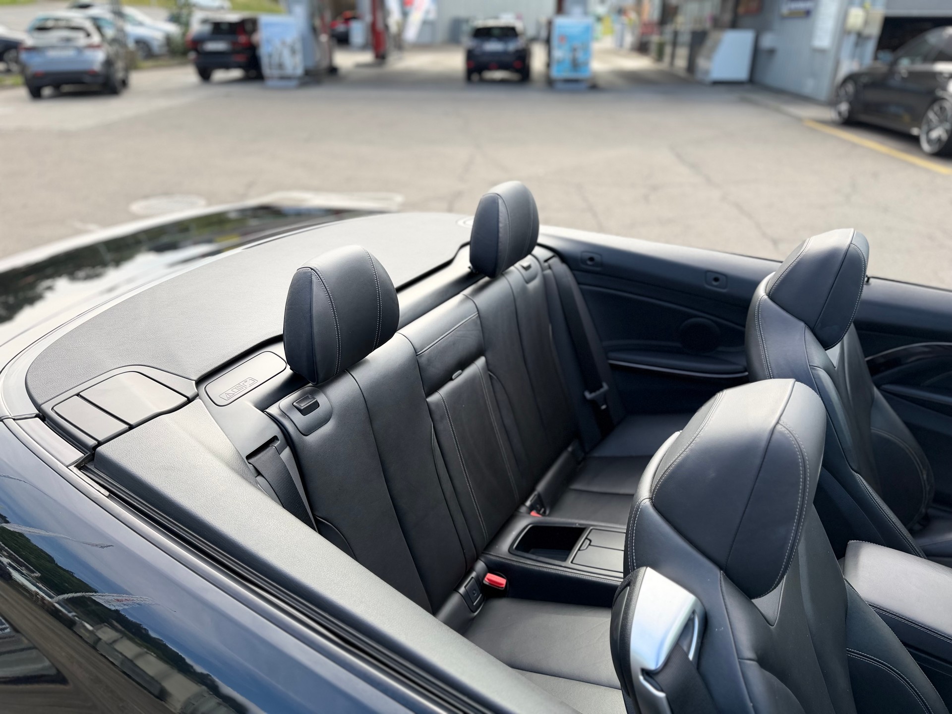 BMW M4 Cabriolet Competition DKG ° All Black °-image-20