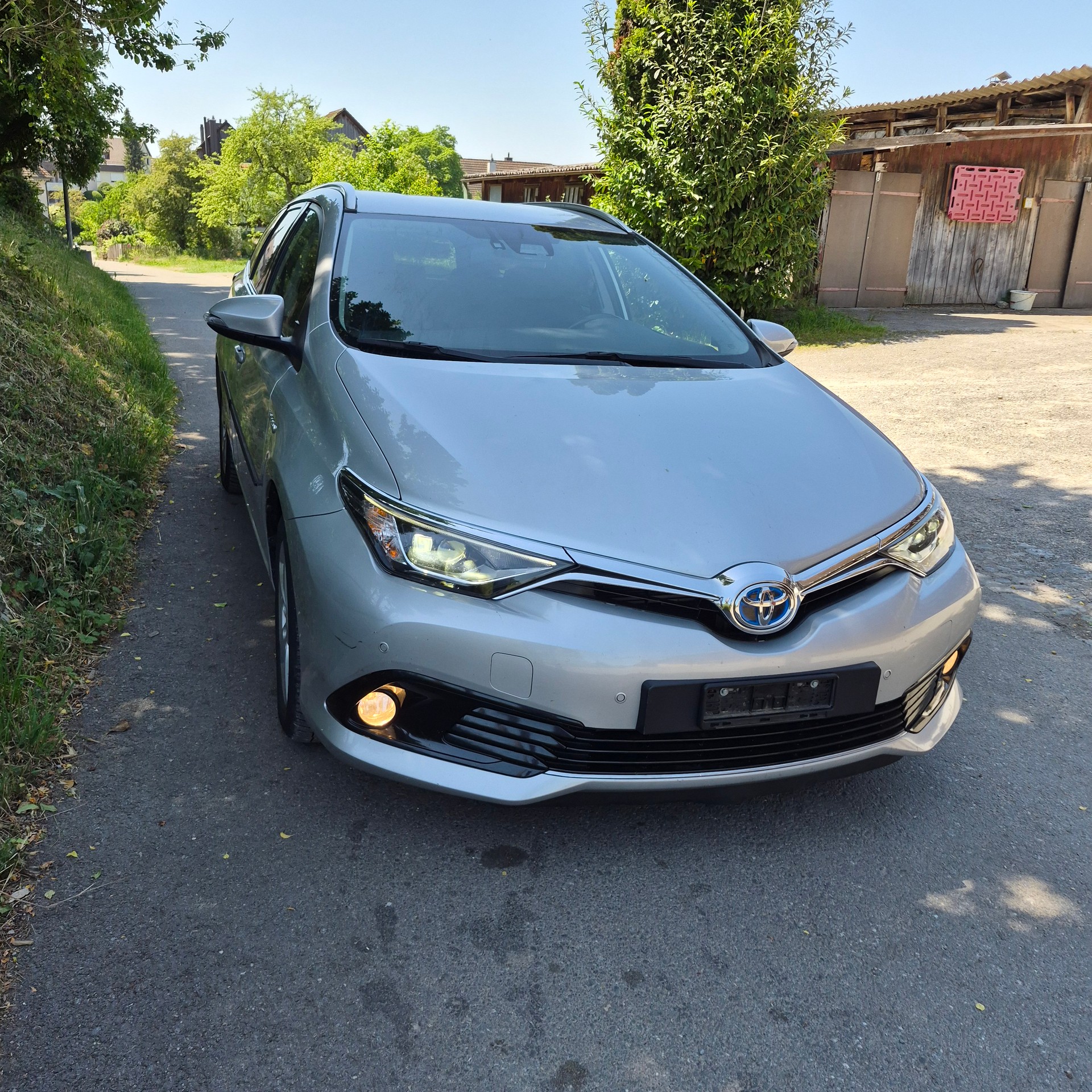 TOYOTA Auris Touring Sports 1.8 HSD Active e-CVT-image-5