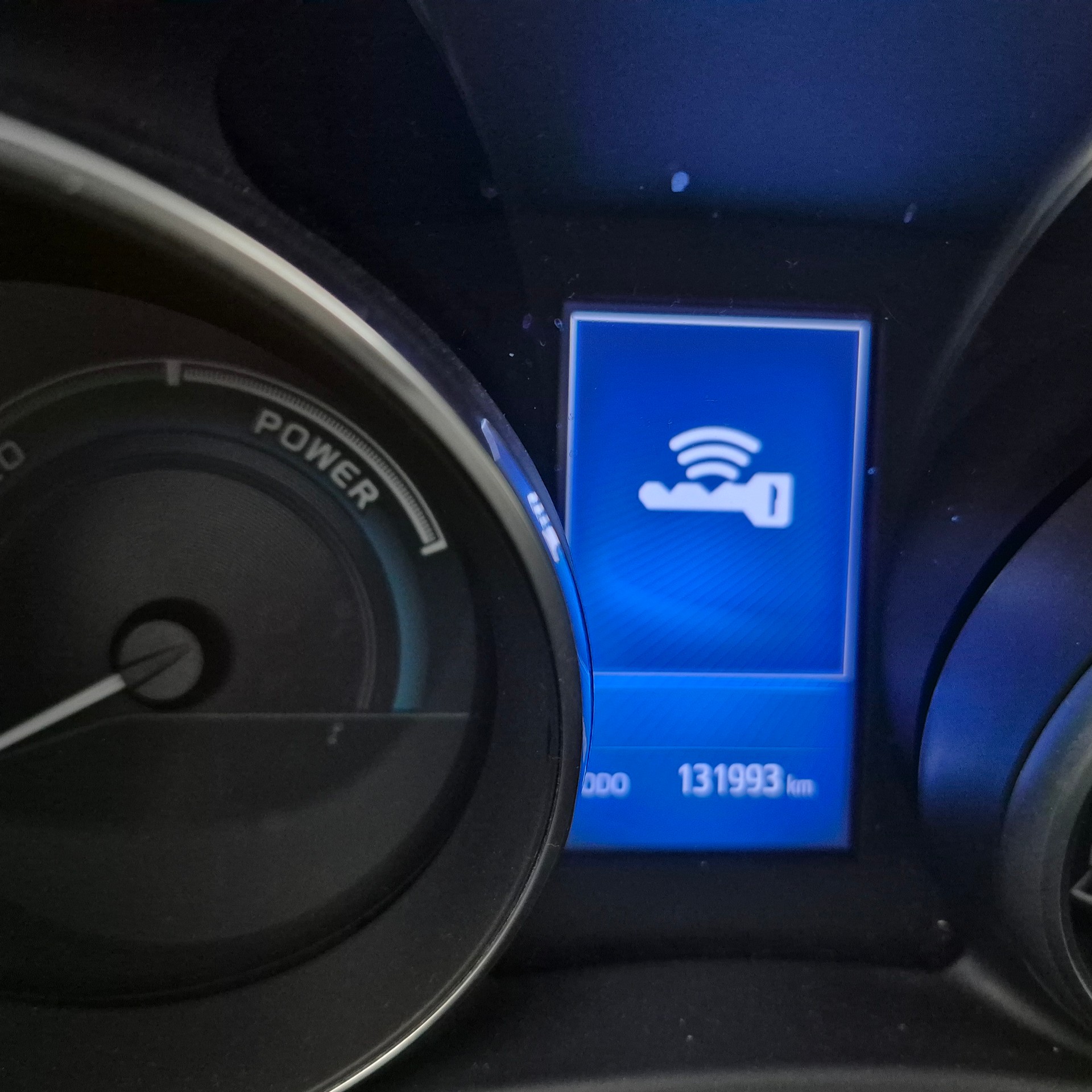 TOYOTA Auris Touring Sports 1.8 HSD Active e-CVT-image-7