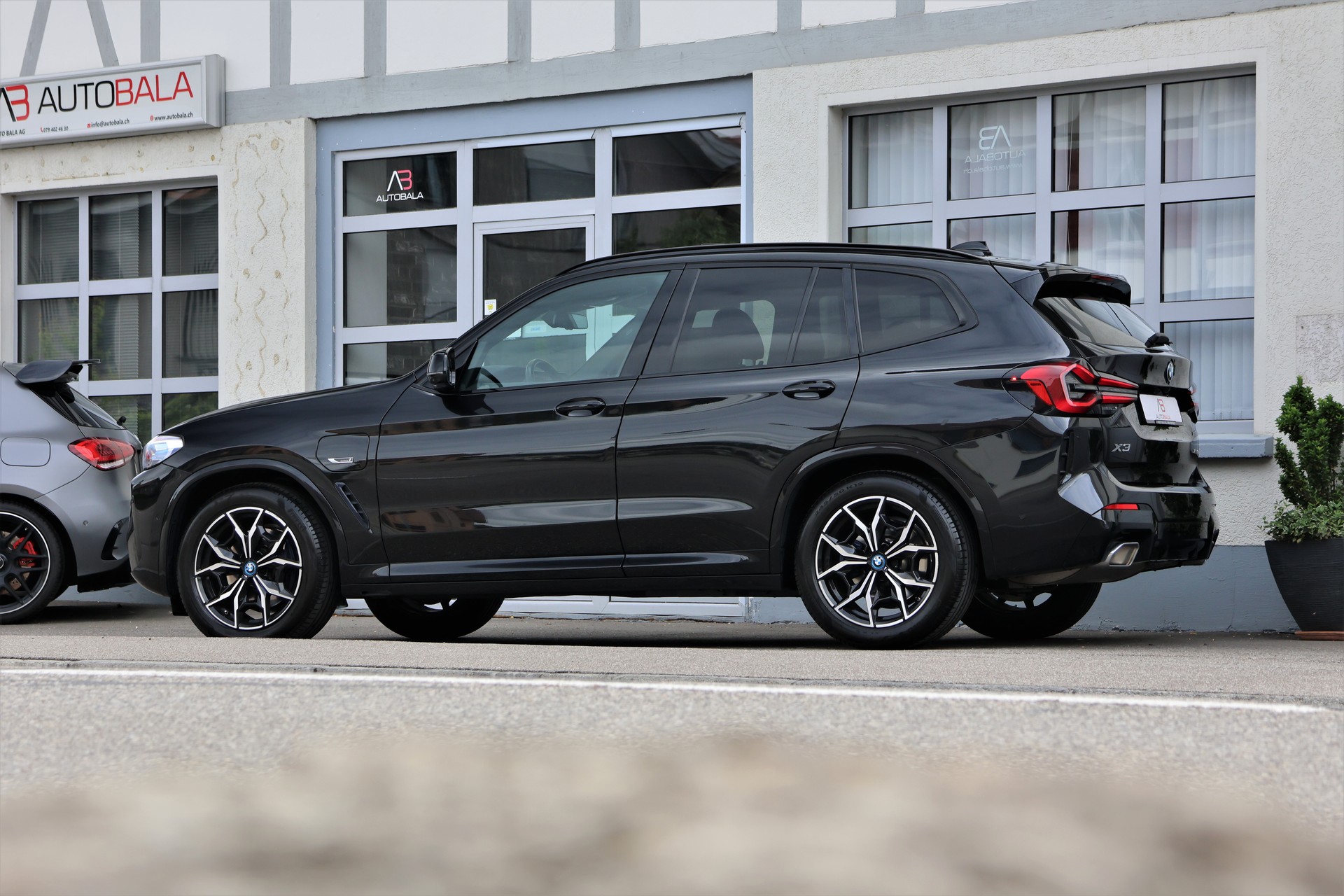BMW X3 xDrive 30e M Sport (CH) + 2.4T AHK-image-3