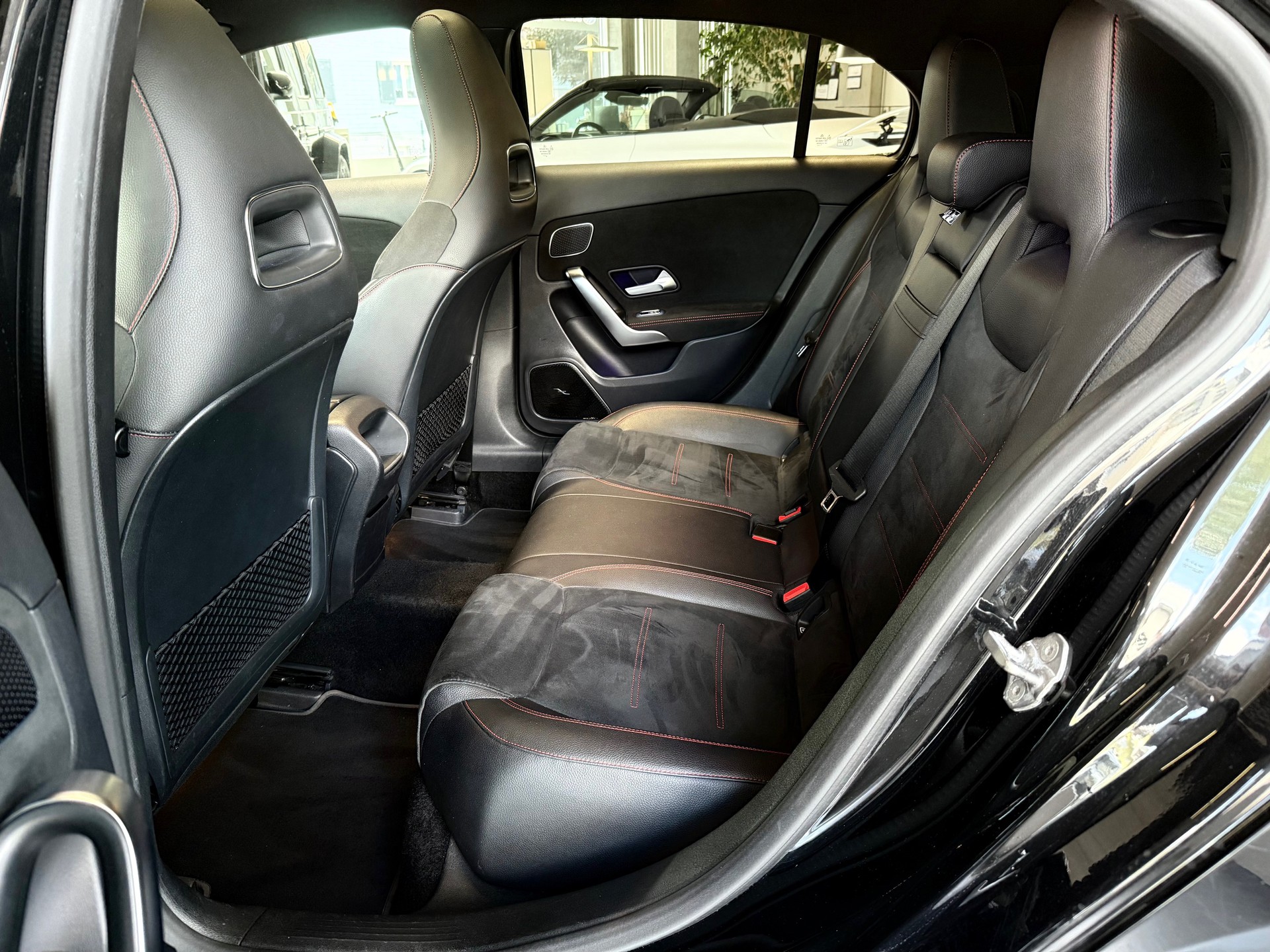 MERCEDES-BENZ A 250 4Matic Style 7G-DCT-image-11