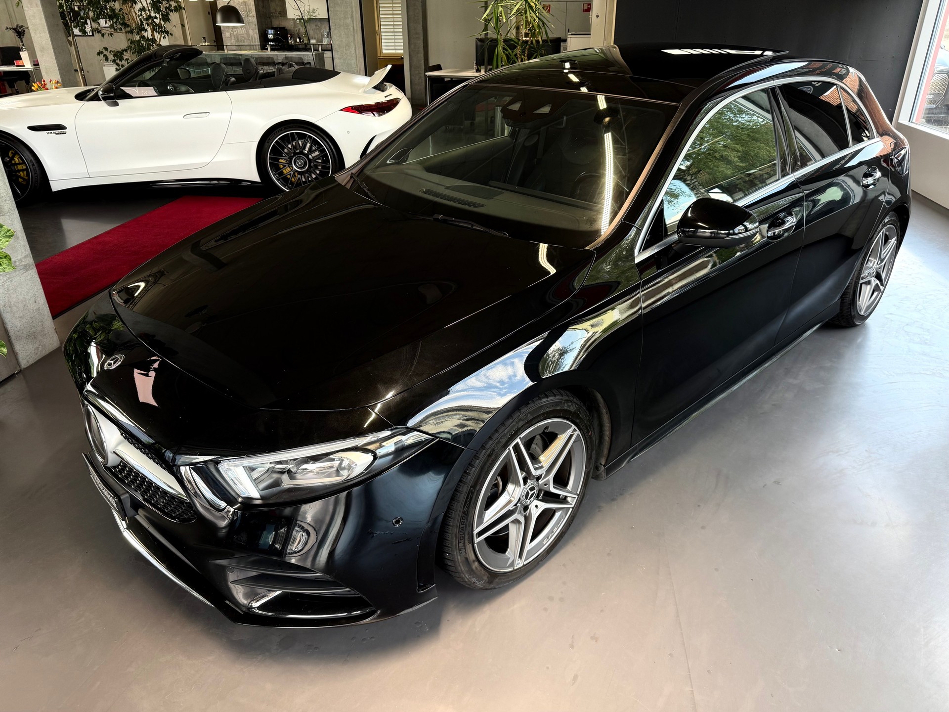 MERCEDES-BENZ A 250 4Matic Style 7G-DCT-image-2