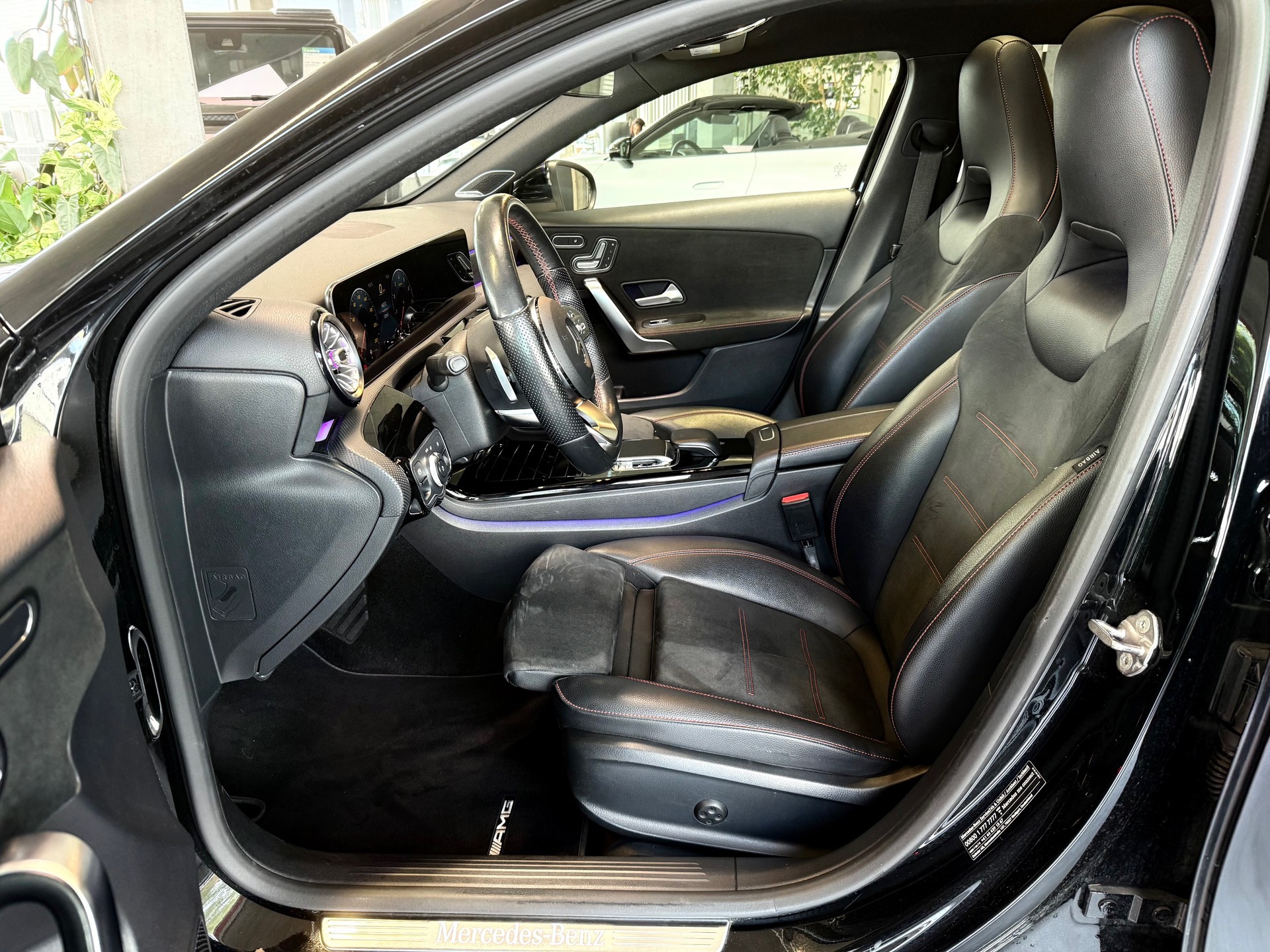 MERCEDES-BENZ A 250 4Matic Style 7G-DCT-image-8