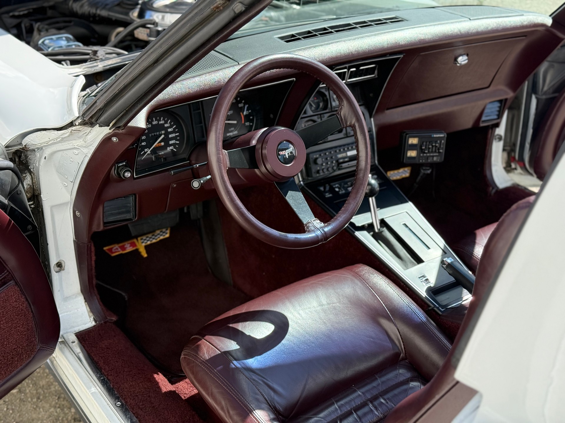 CHEVROLET CORVETTE-image-11
