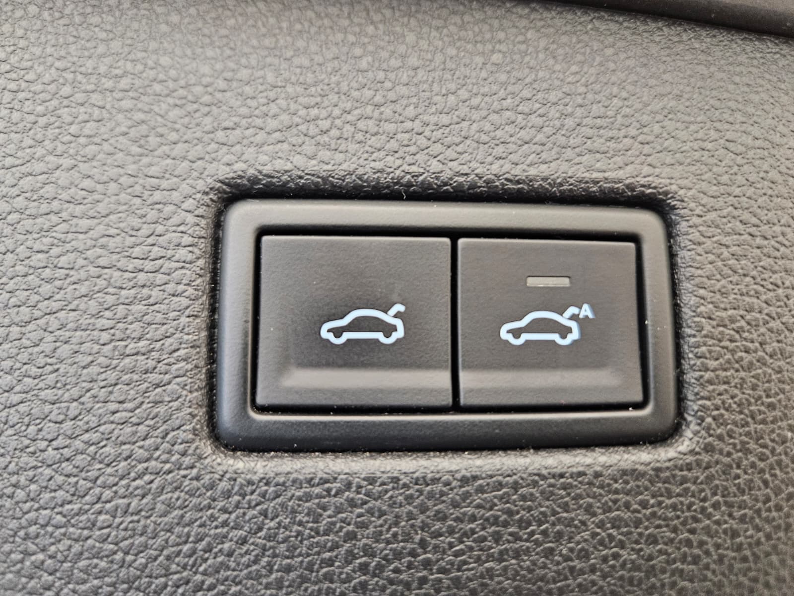 VW Tiguan 2.0TSI Sound 4Motion DSG-image-15
