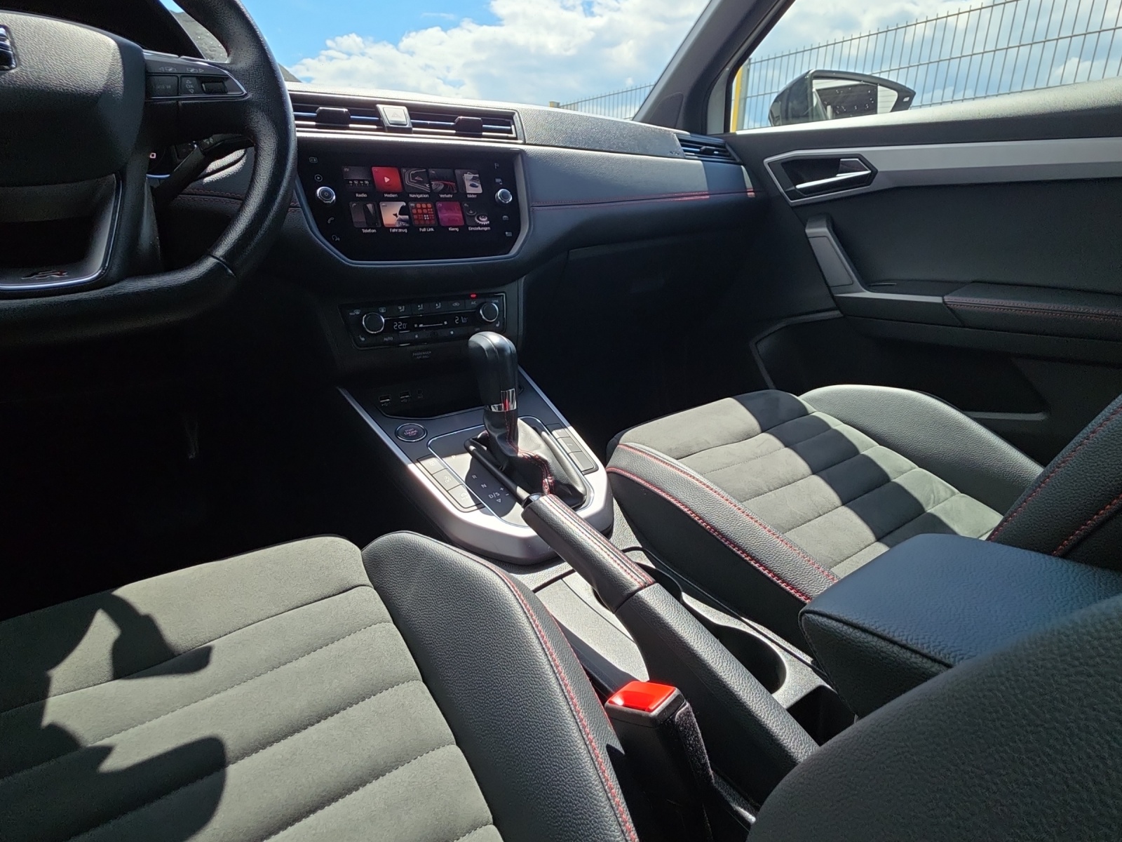 SEAT Arona 1.0 TSI Eco DSG FR-image-12