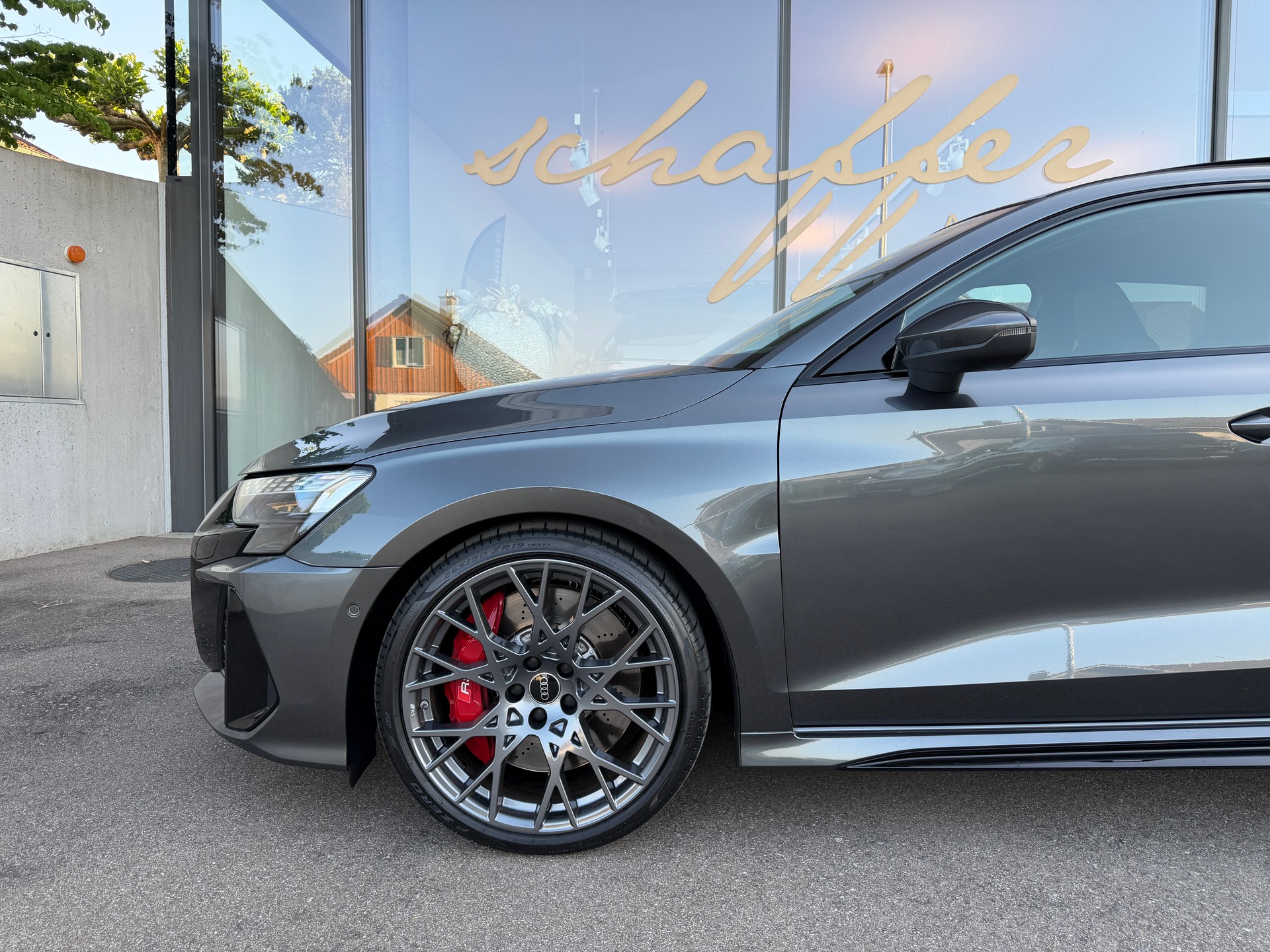 AUDI RS3 Sportback 2.5 TSI quattro S-tronic-image-5