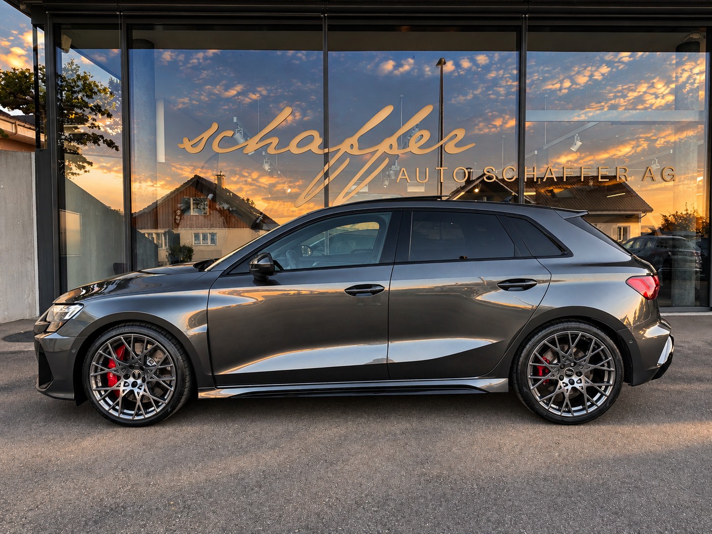 AUDI RS3 Sportback 2.5 TSI quattro S-tronic-showroom-element-2