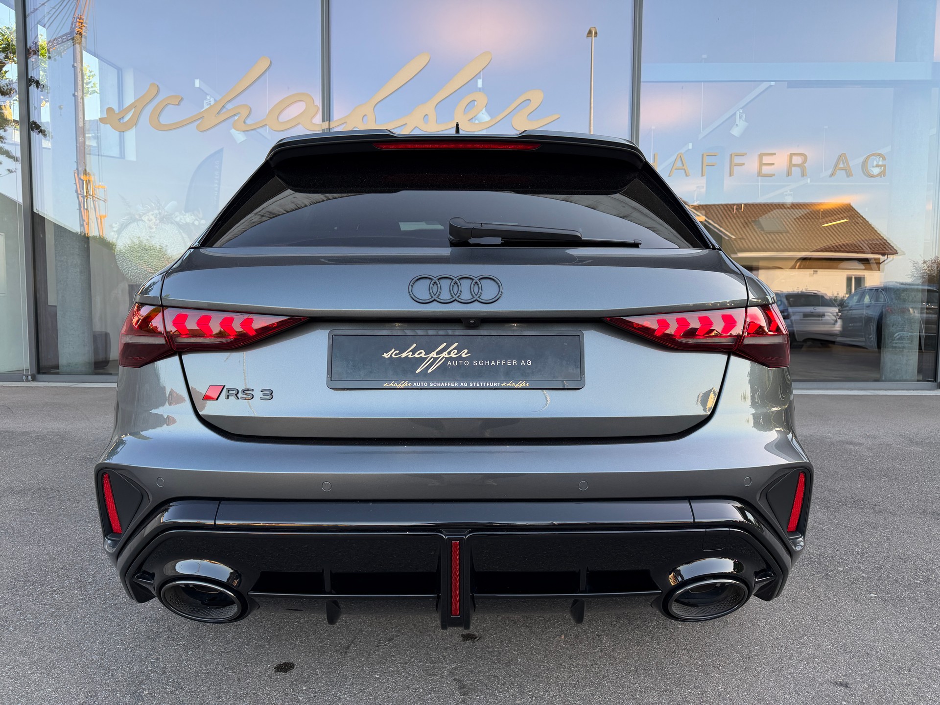 AUDI RS3 Sportback 2.5 TSI quattro S-tronic-image-7