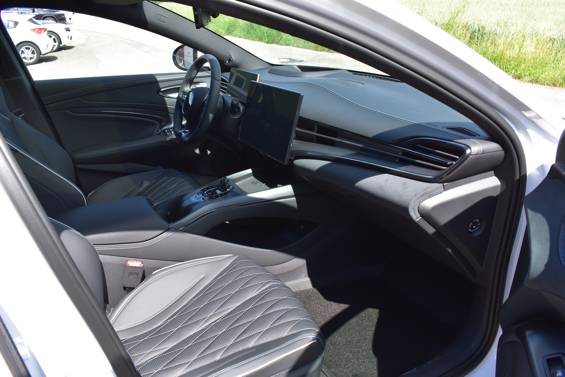BYD Seal 82,2 kWh Excellence AWD-image-10