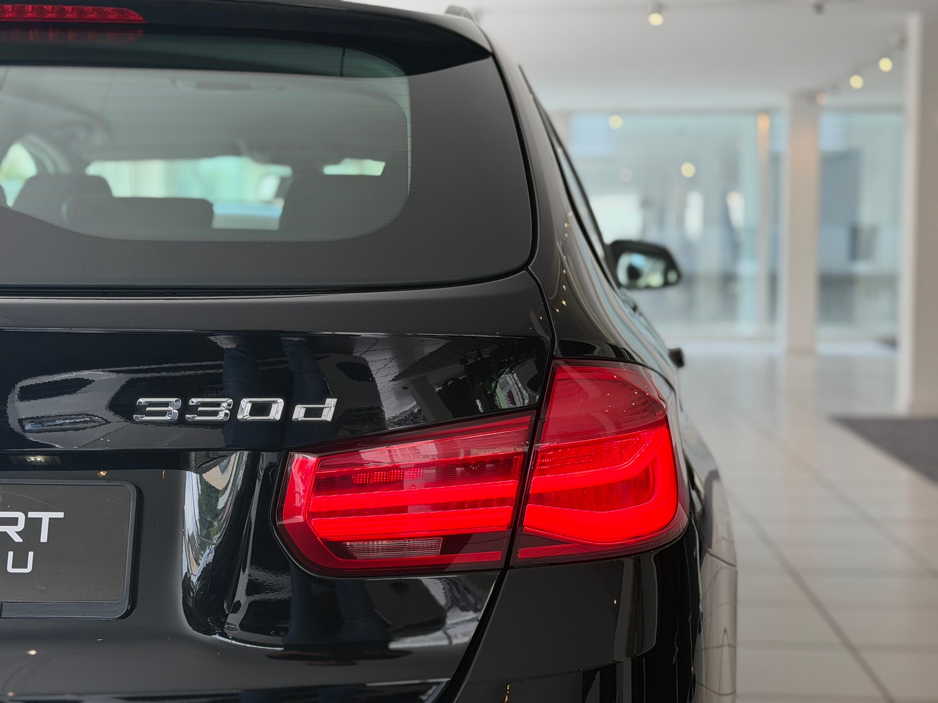 BMW 330d xDrive Touring Steptronic LCI **Frisch ab MFK & Service**-image-25
