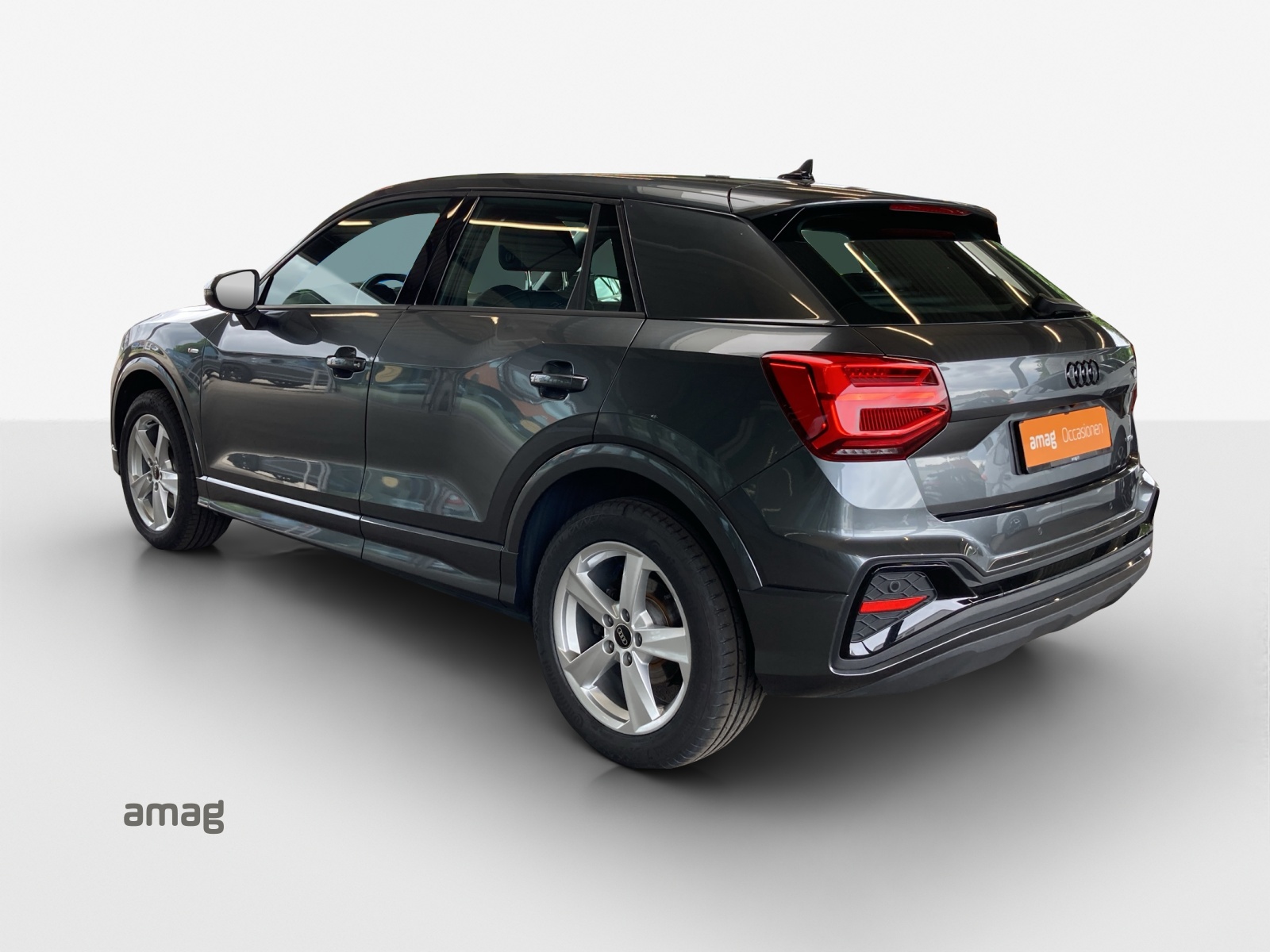 AUDI Q2 40 TFSI S line Attraction quattro S-tronic-image-2