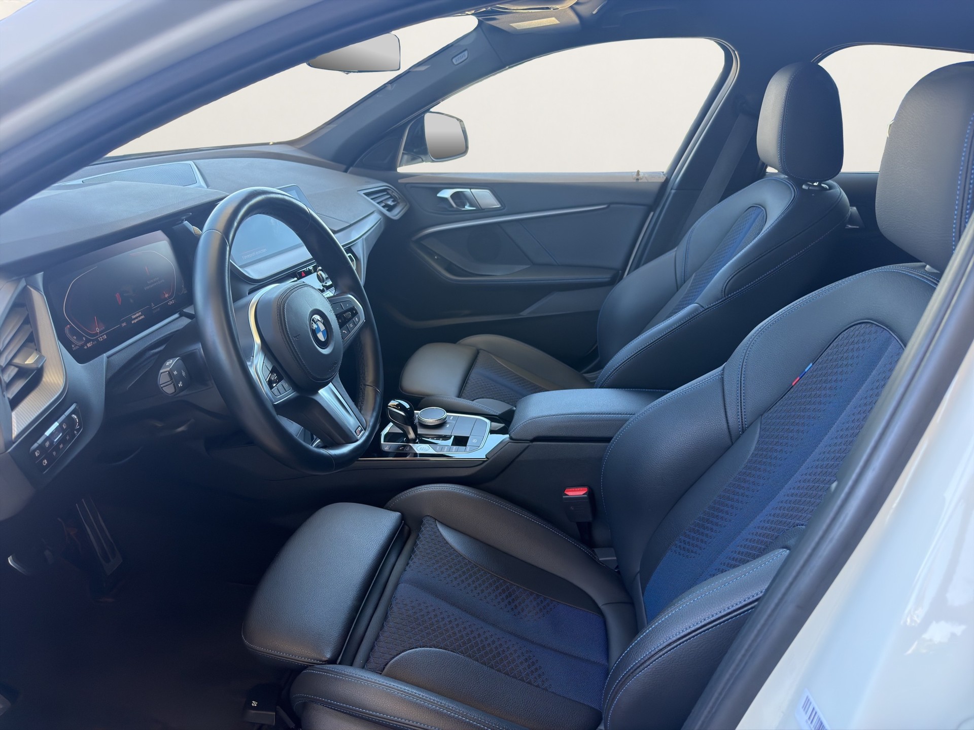 BMW 120d xDrive M Sport-image-9
