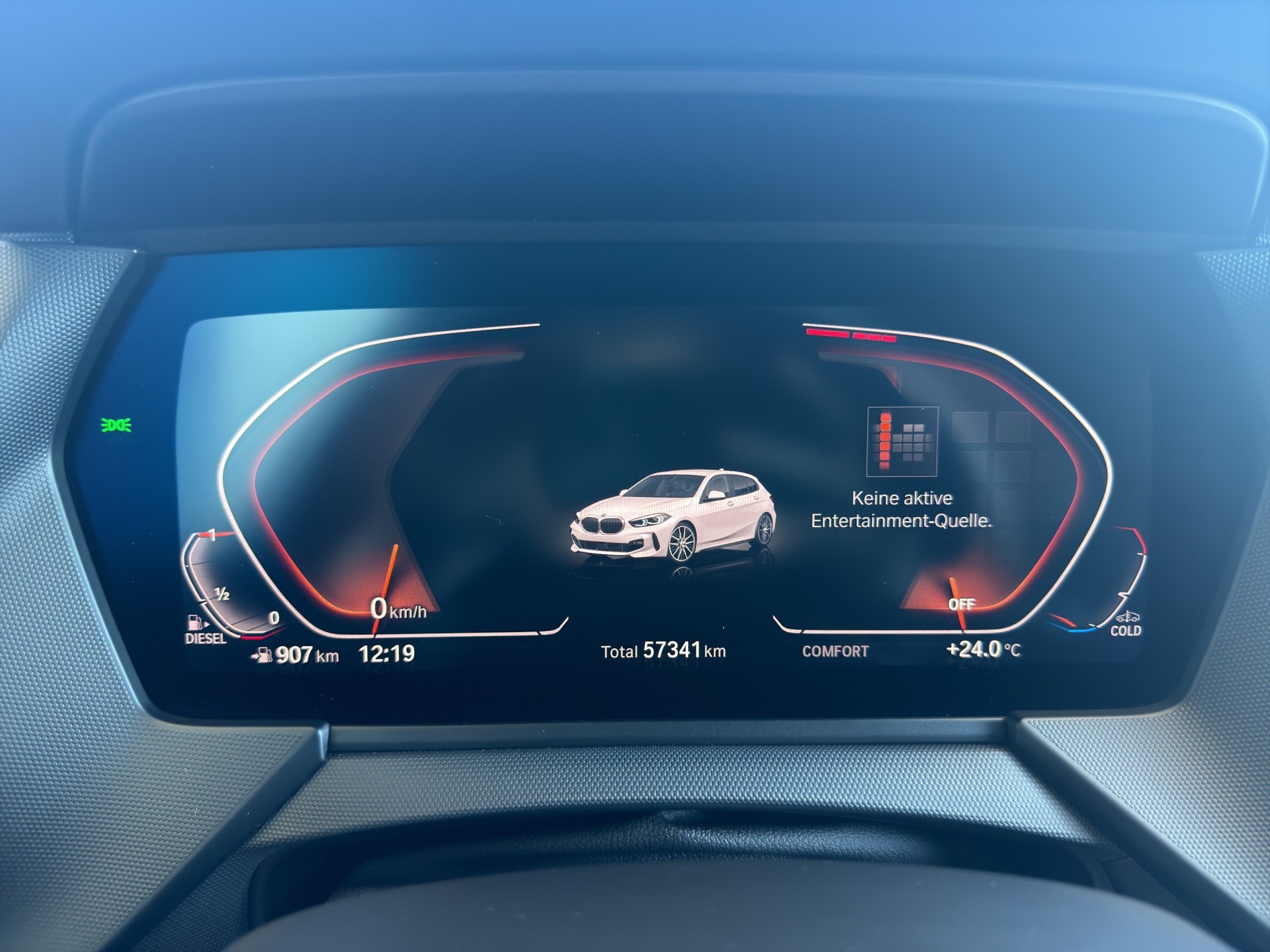BMW 120d xDrive M Sport-image-11