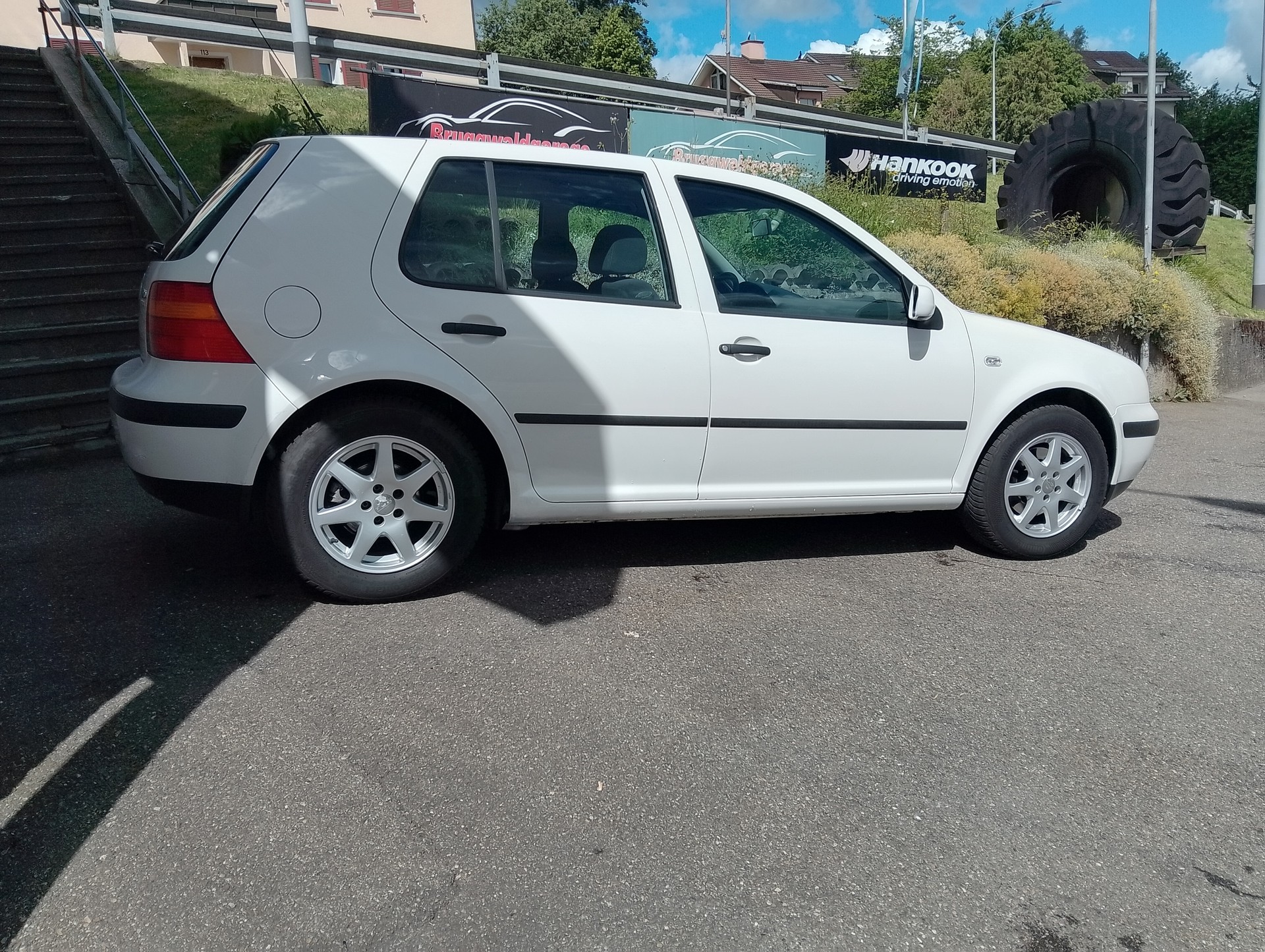 VW Golf 2.0 Comfortline 4Motion-image-7