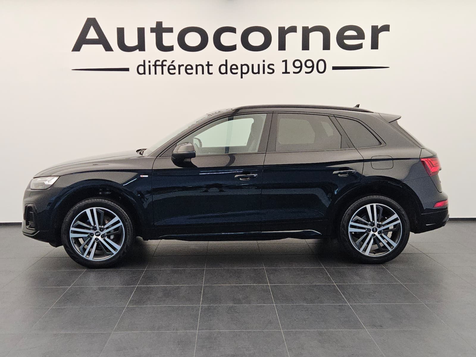 AUDI Q5 50 TFSI e PHEV S line quattro S-tronic-image-1