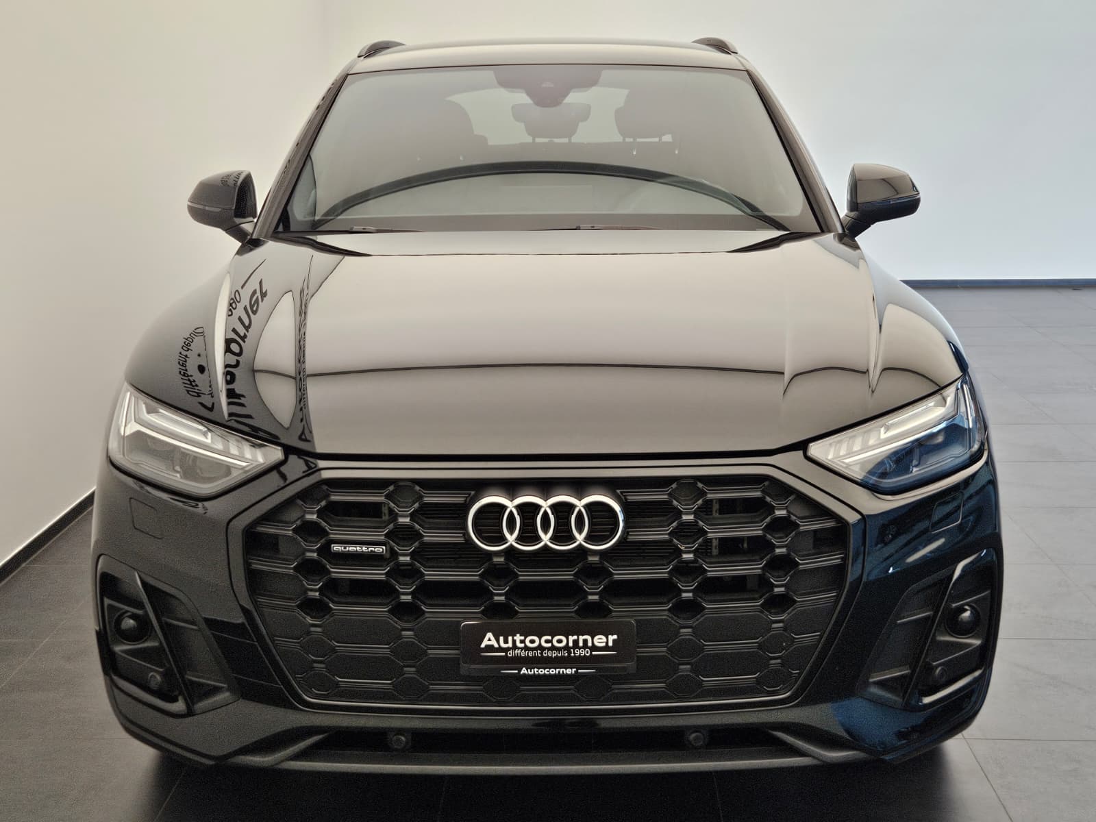 AUDI Q5 50 TFSI e PHEV S line quattro S-tronic-image-3