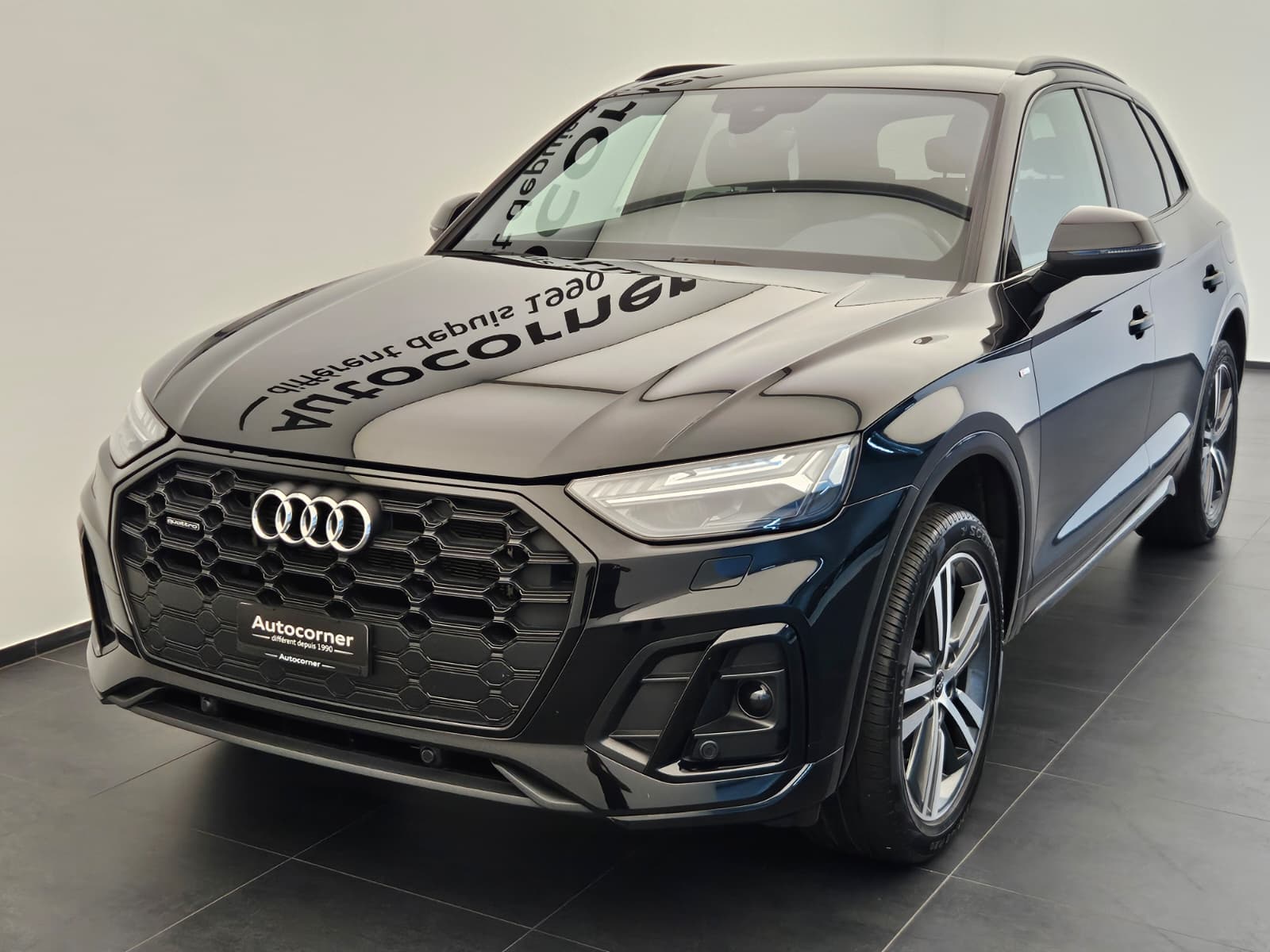 AUDI Q5 50 TFSI e PHEV S line quattro S-tronic-image-2