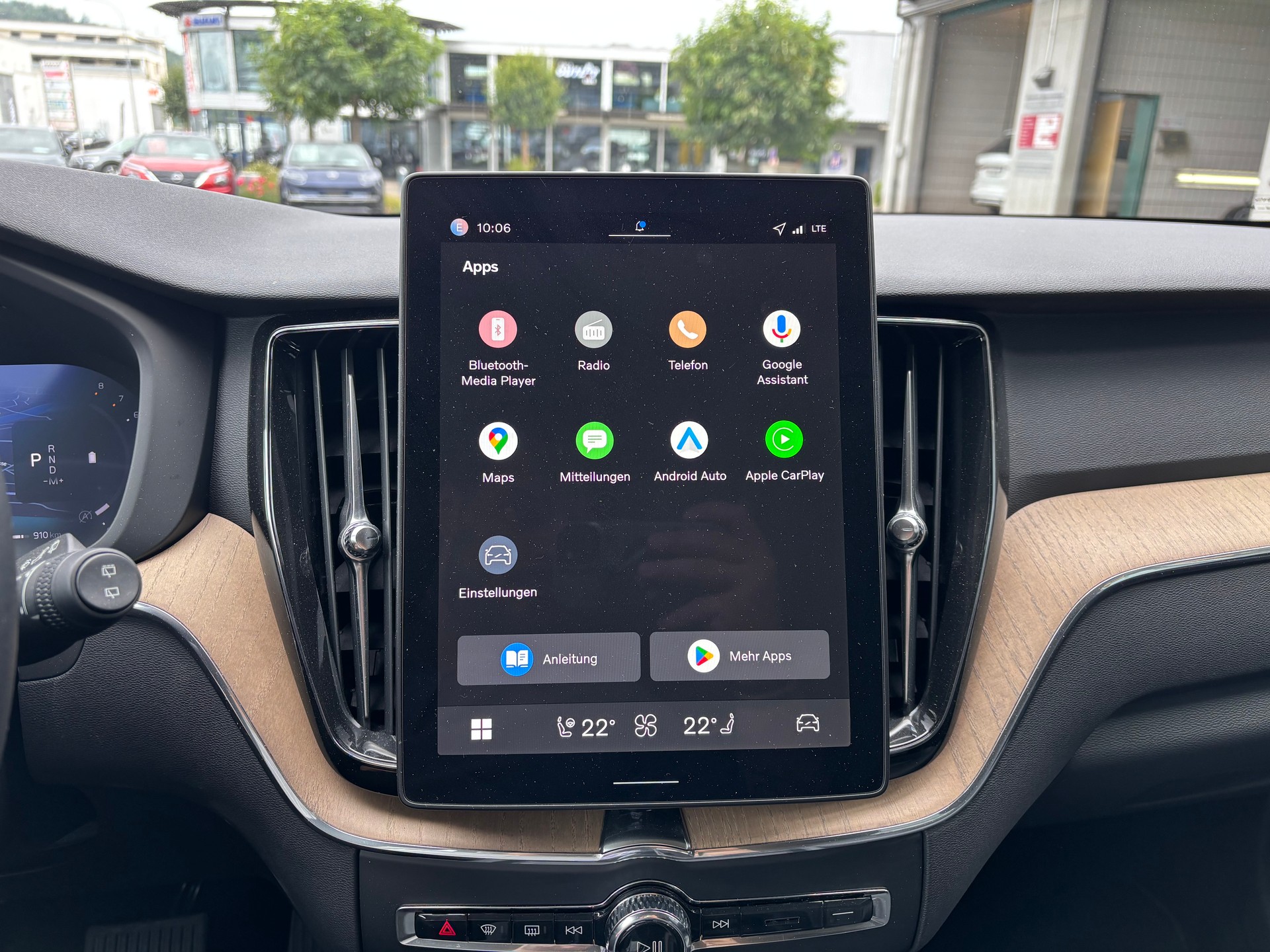 VOLVO XC60 B5 Benzin Mild Hybrid AWD Plus Dark Geartronic-image-18