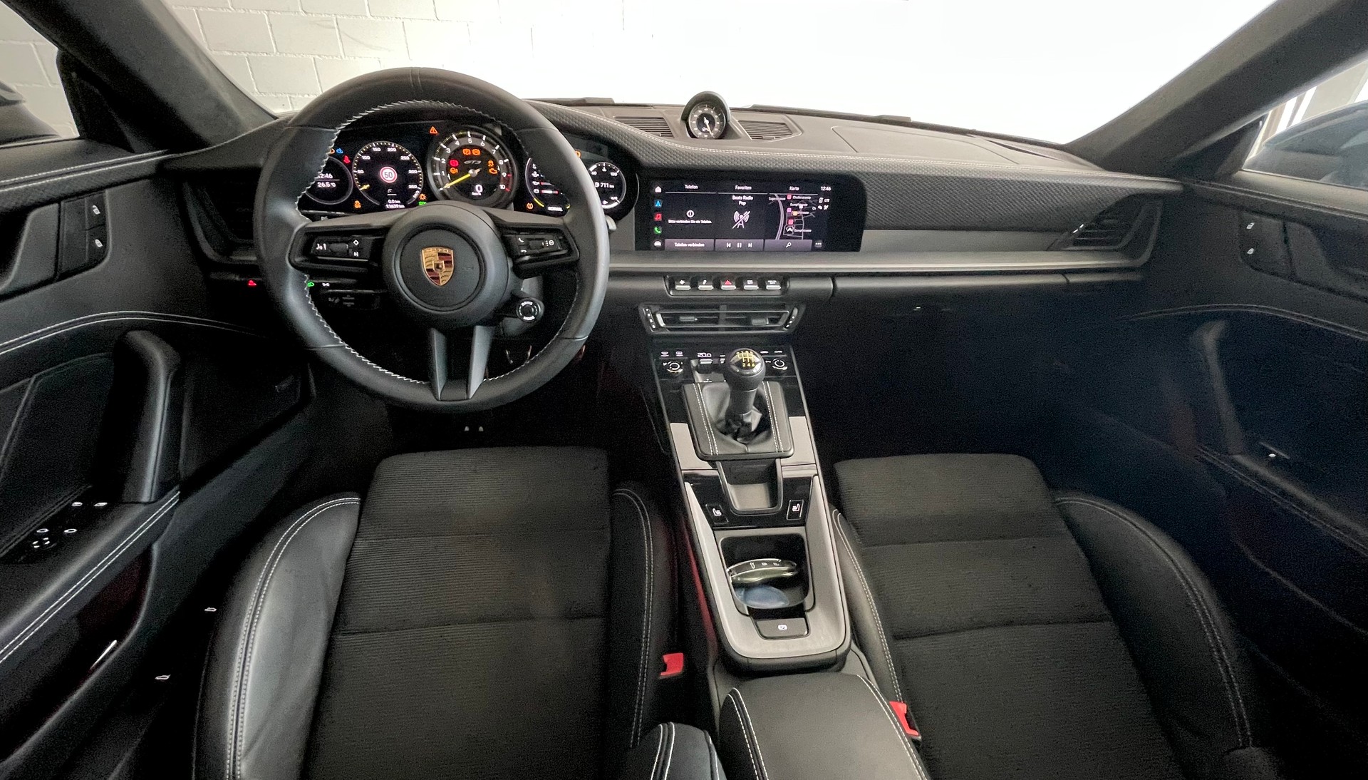 PORSCHE 911 GT3 Touring in Sonderlackierung mit Lederausstattung, Lift, PCCB und PPF foliert-image-21
