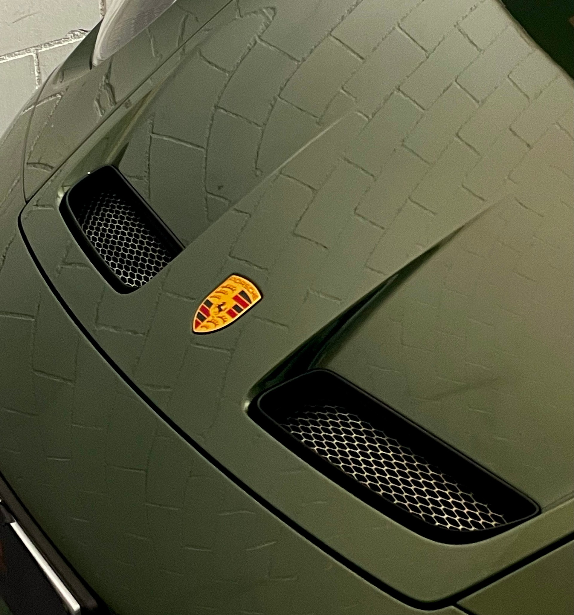 PORSCHE 911 GT3 Touring in Sonderlackierung mit Lederausstattung, Lift, PCCB und PPF foliert-image-17