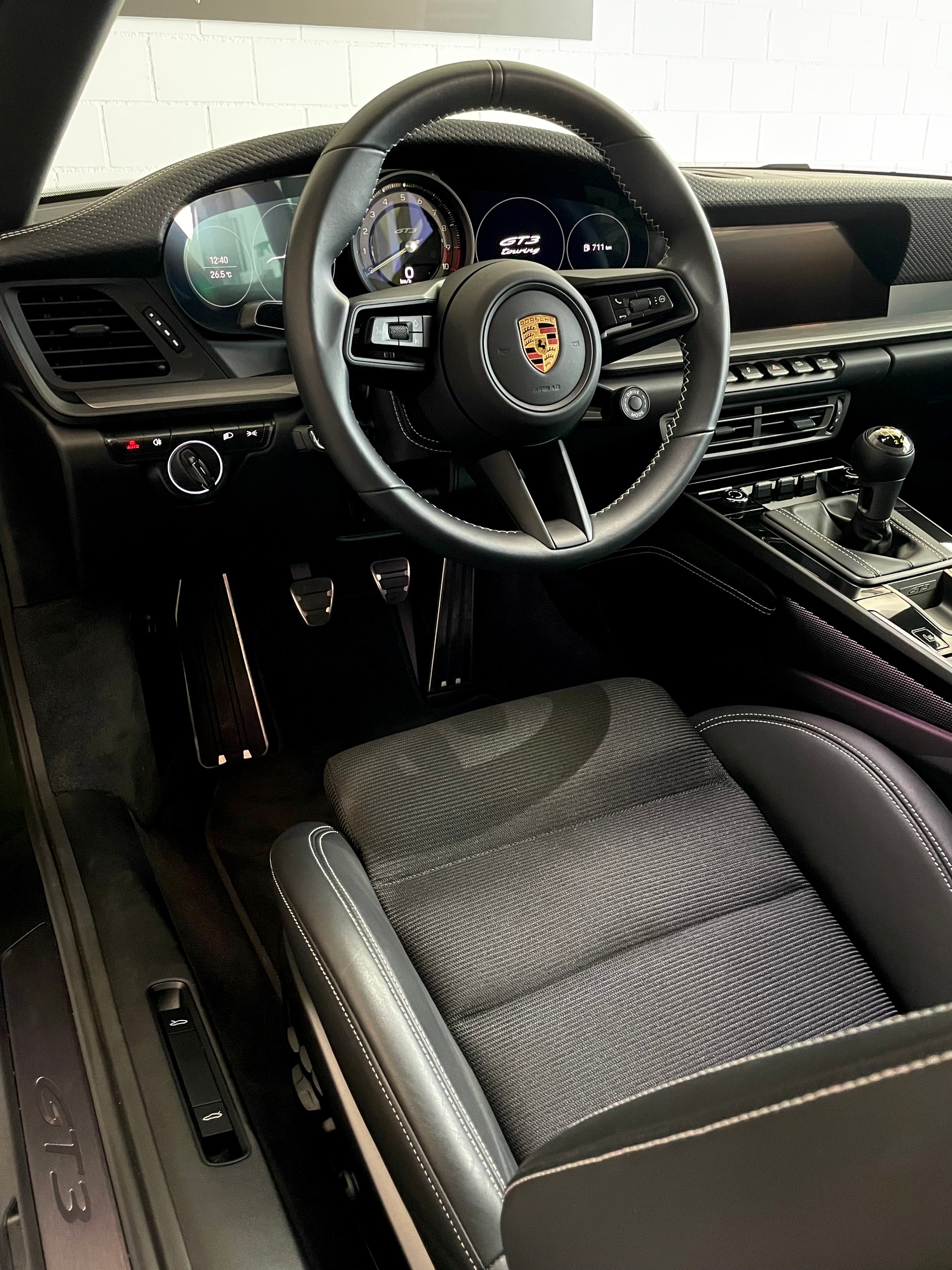 PORSCHE 911 GT3 Touring in Sonderlackierung mit Lederausstattung, Lift, PCCB und PPF foliert-image-20