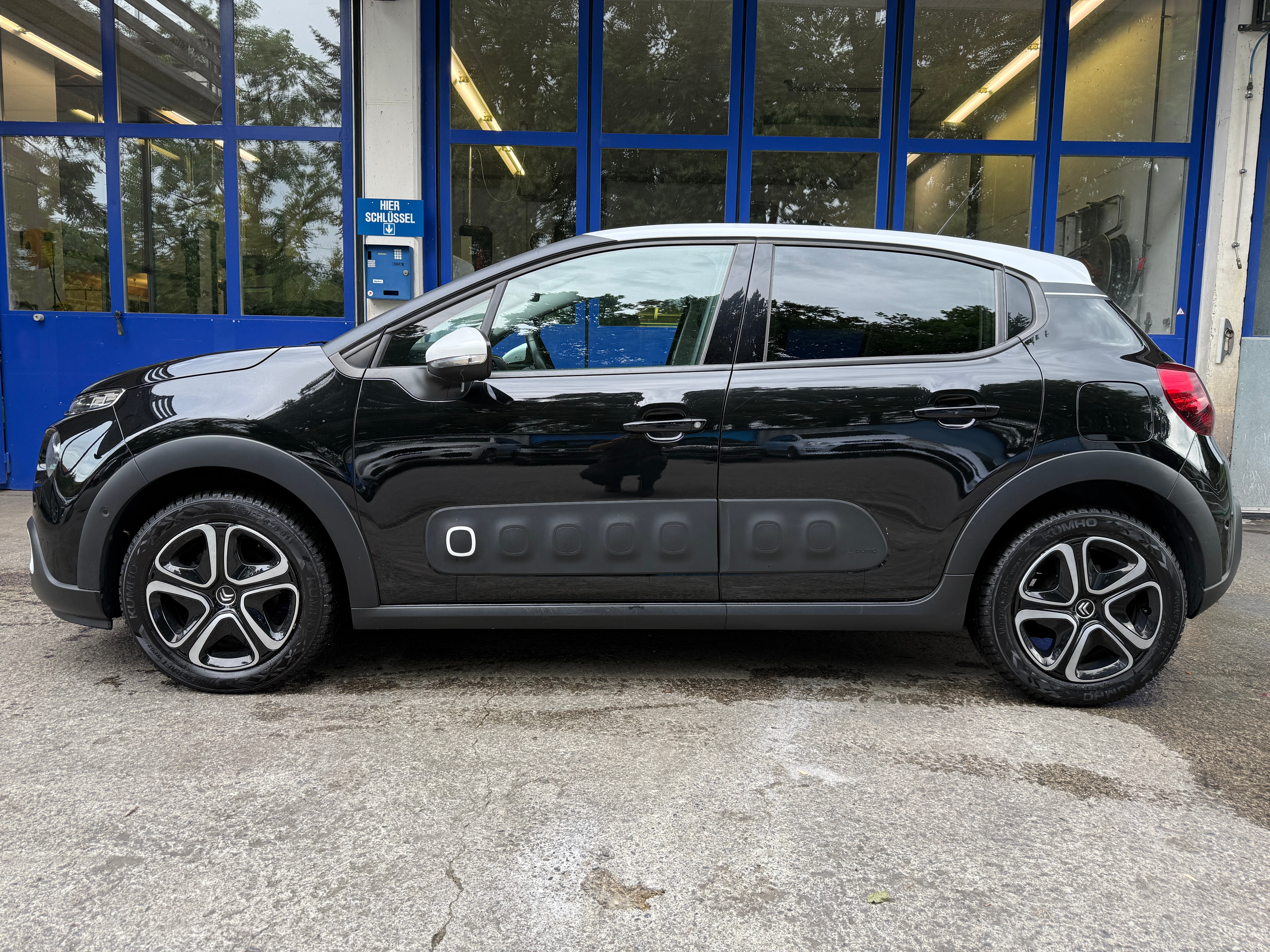CITROEN C3 1.2i PureTech Shine — slika 2