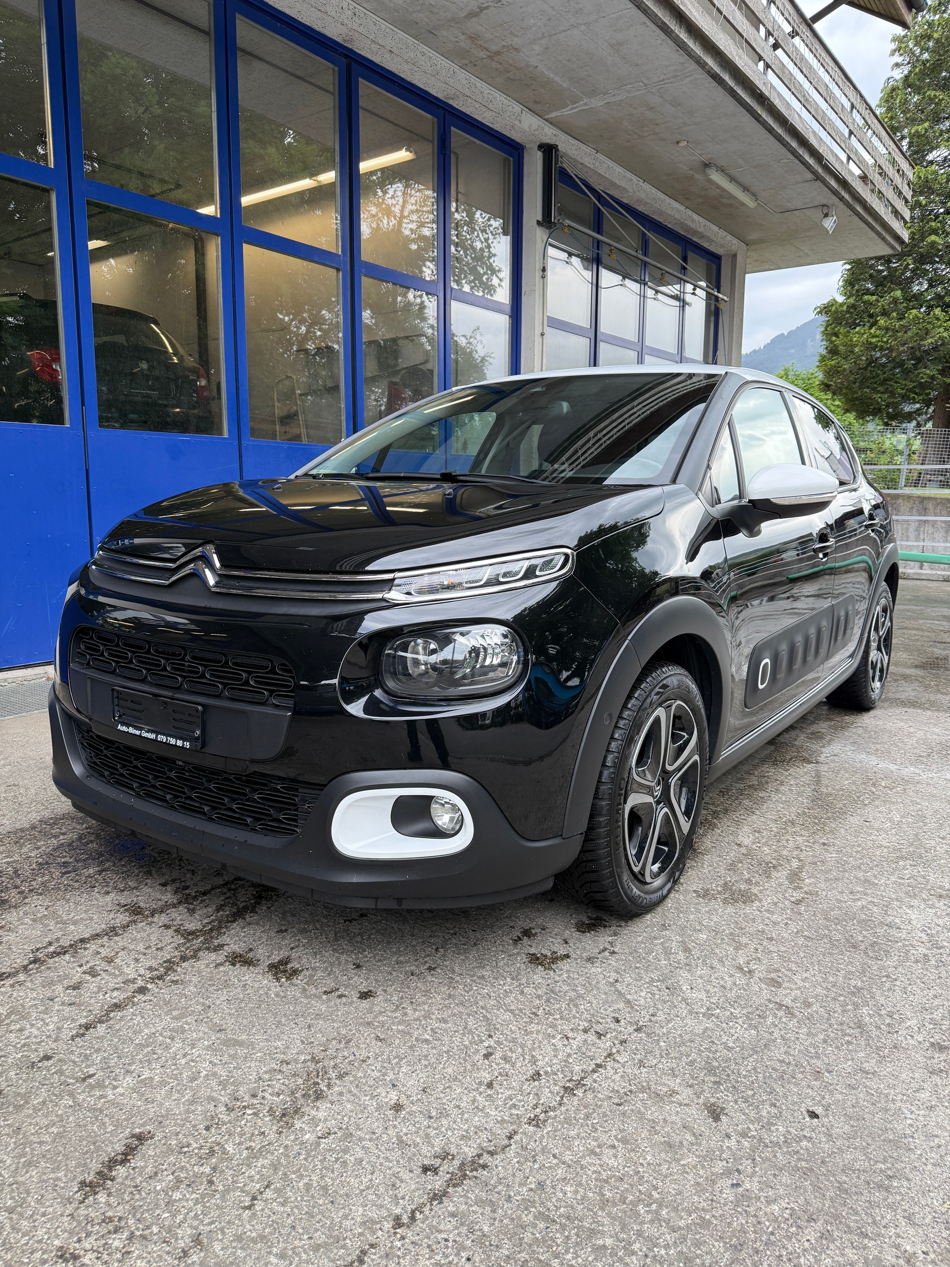 CITROEN C3 1.2i PureTech Shine-image-0