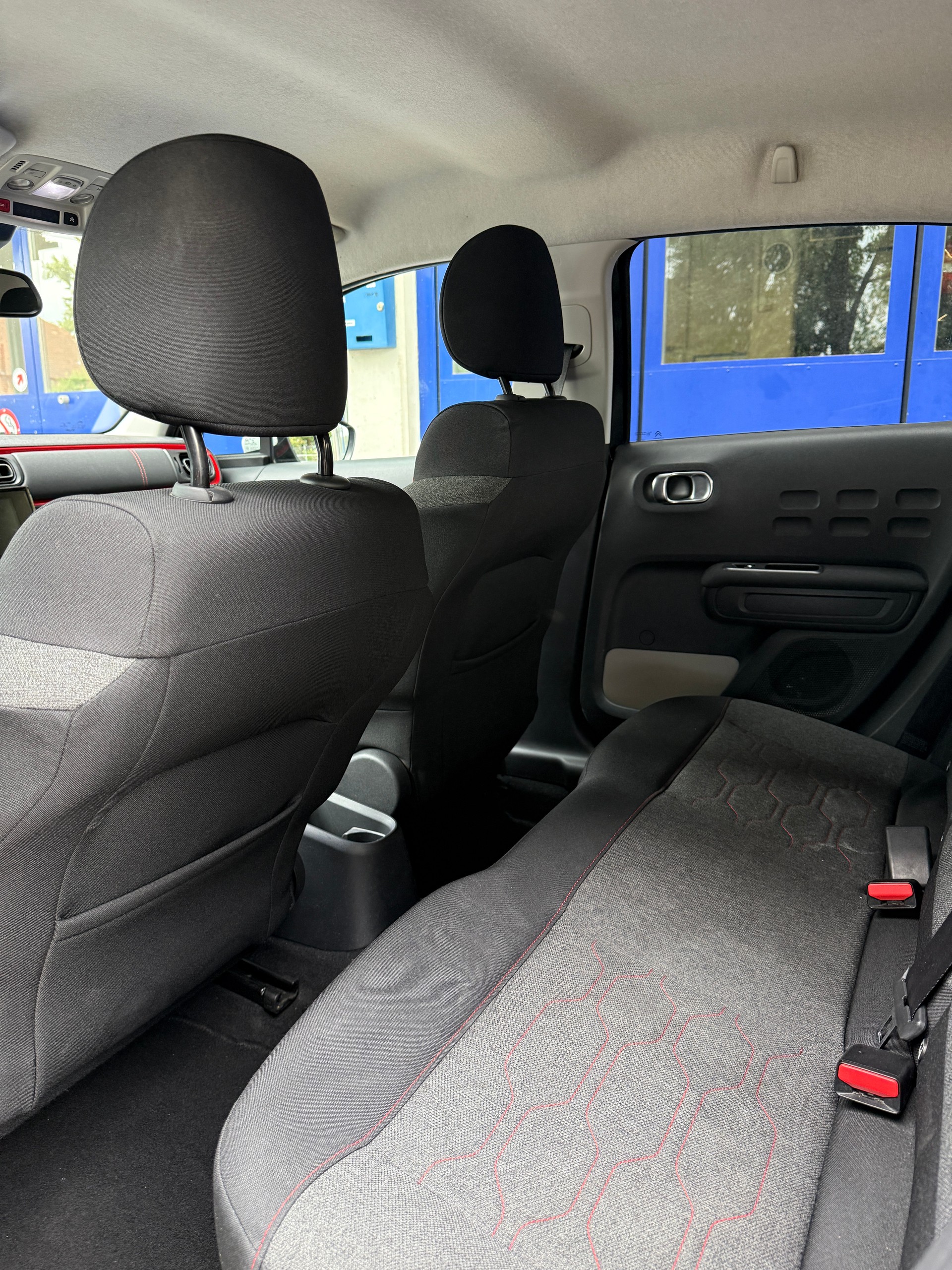 CITROEN C3 1.2i PureTech Shine-image-4
