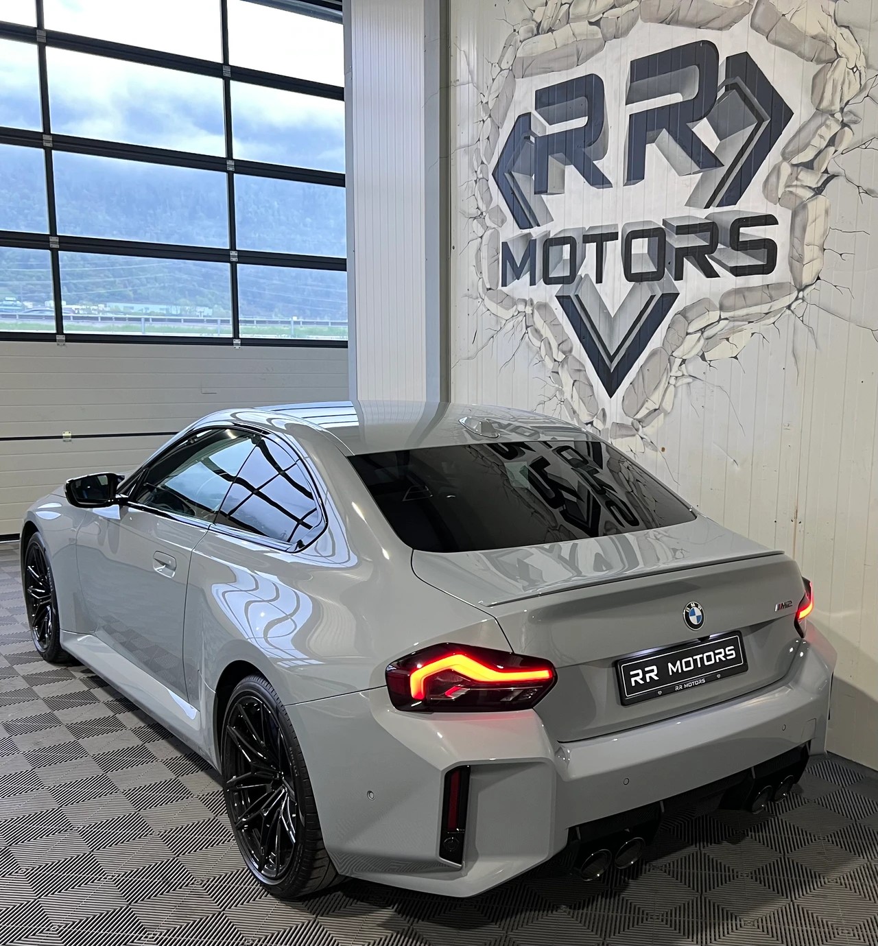 BMW M2 Steptronic-image-2