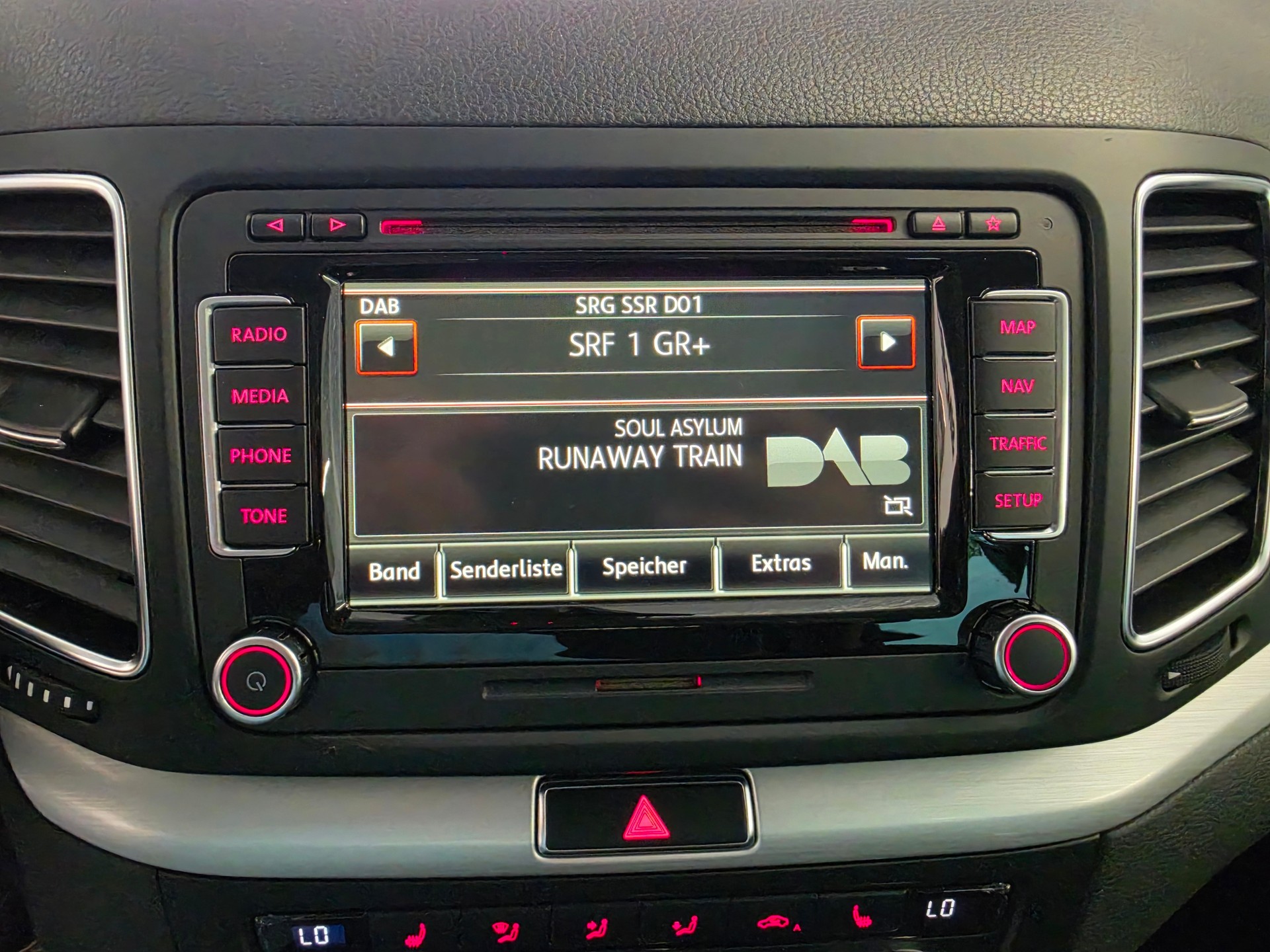 VW Sharan 2.0 TDI BlueMotion Technology Cup 7 Sitzplätze-image-9