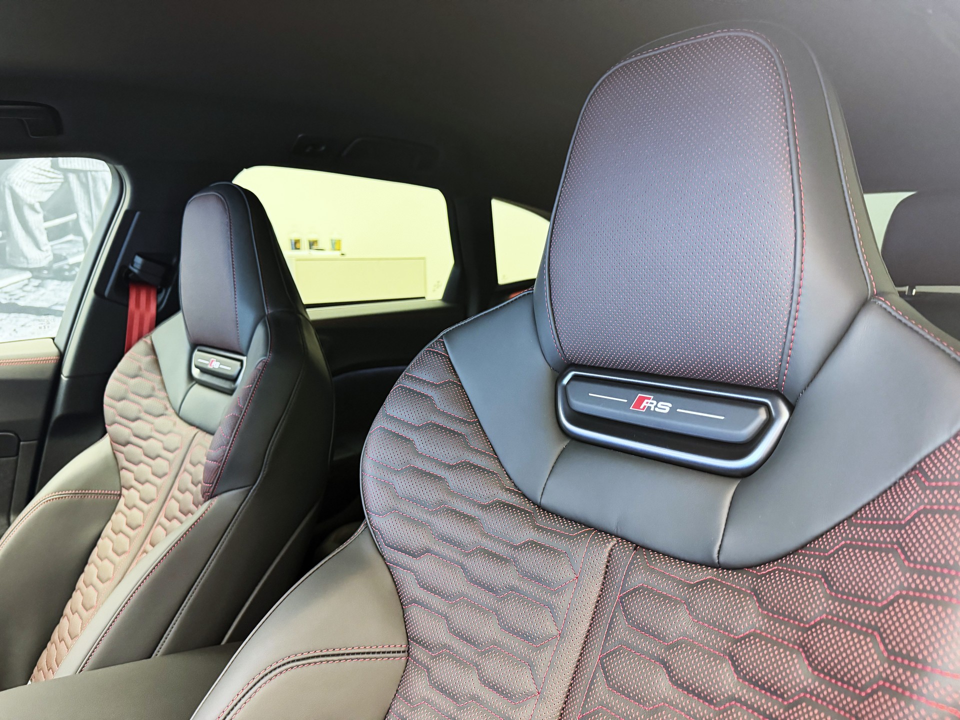 AUDI RS 5 Avant TFSI 470 kW Tiptronic quattro-image-6