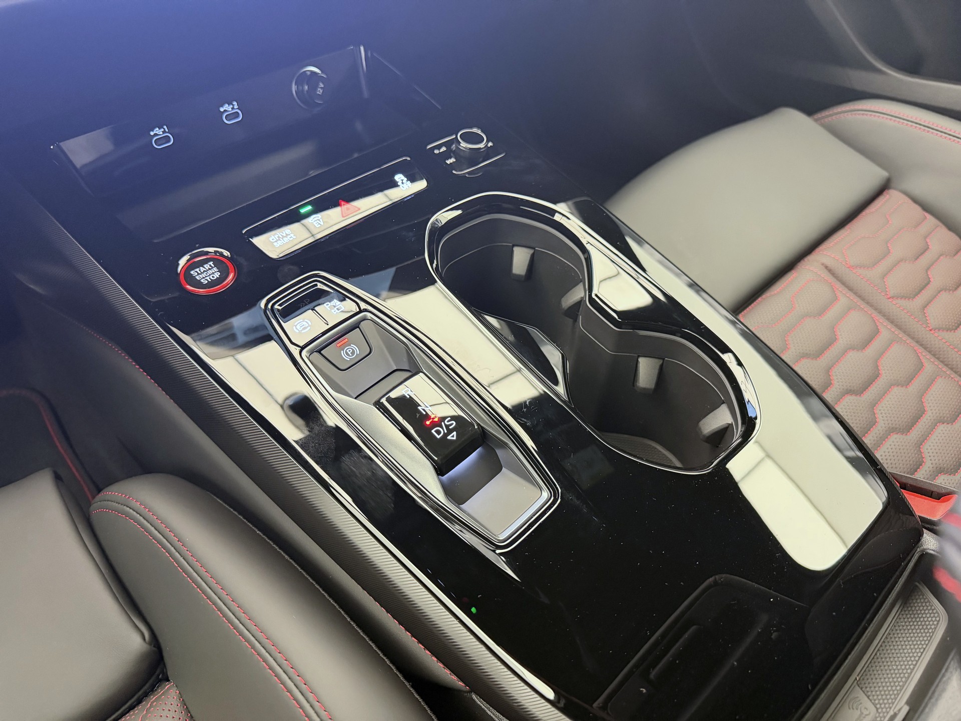 AUDI RS 5 Avant TFSI 470 kW Tiptronic quattro-image-13
