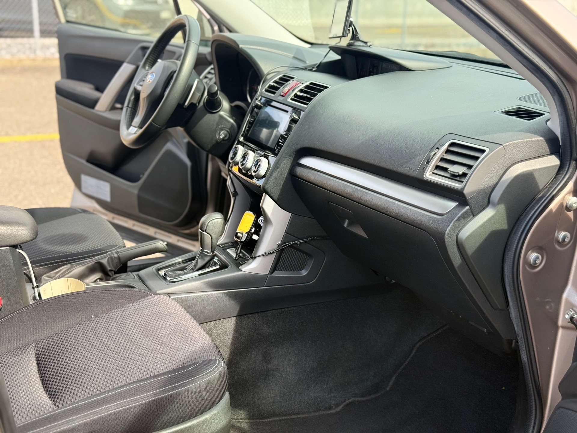 SUBARU Forester 2.0D Luxury Lineatronic-image-6