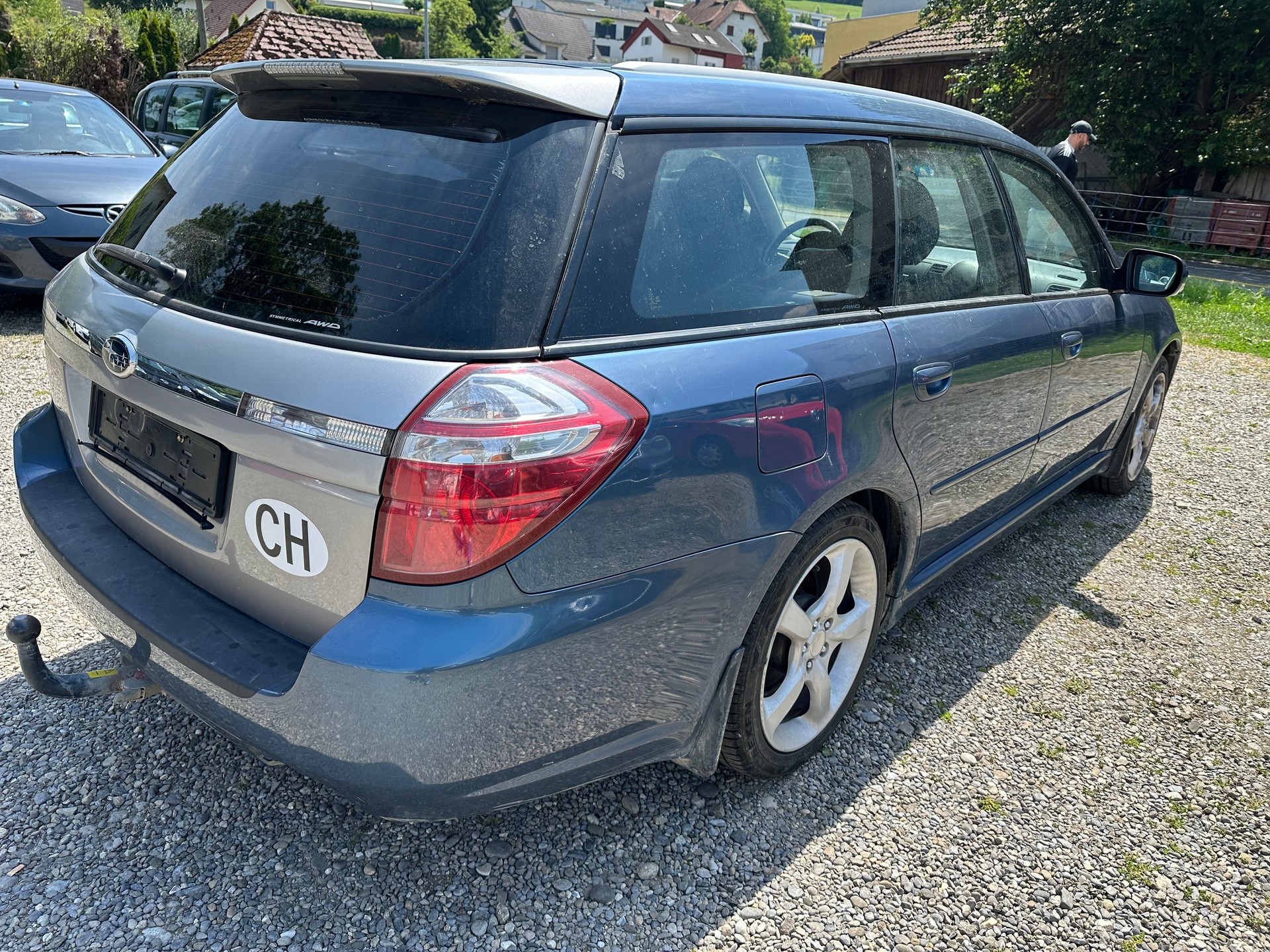 SUBARU Legacy 2.0i AWD Swiss-image-5