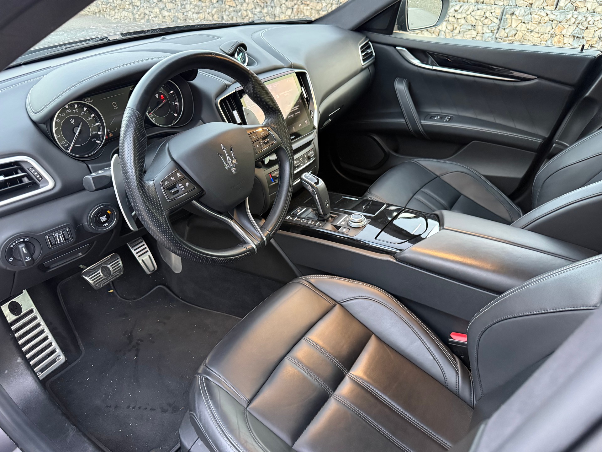 MASERATI Ghibli 2.0 Hybrid GranSport Automatica-image-9
