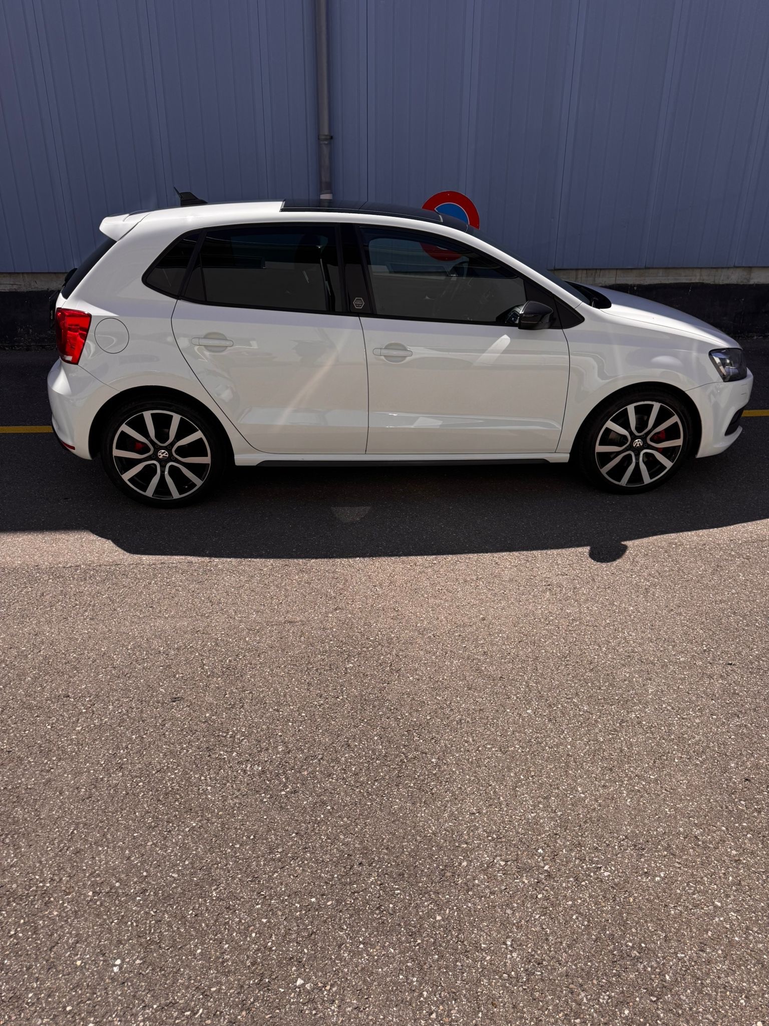 VW Polo 1.4 TSI GTI Carbon Edition DSG-image-2