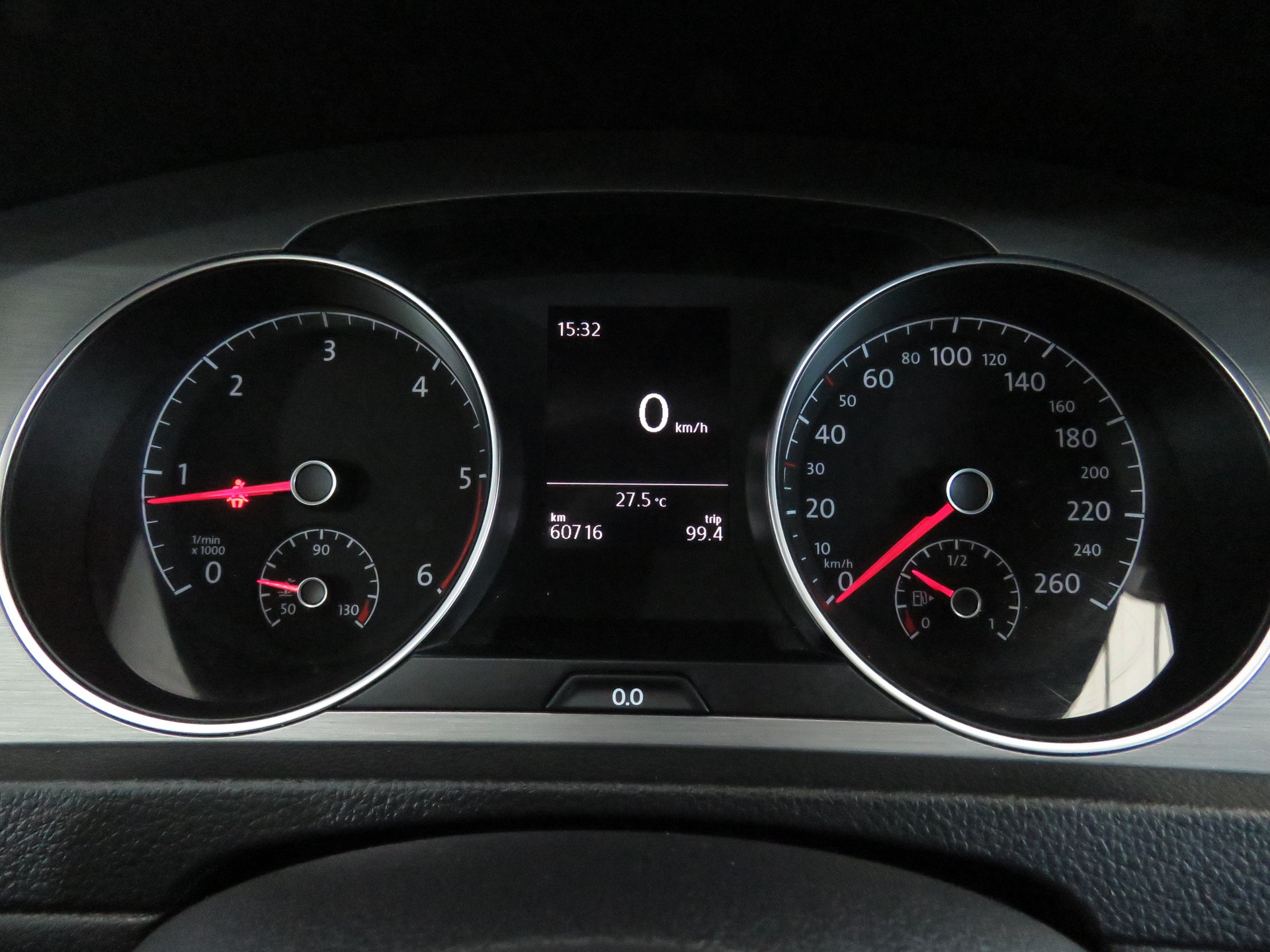VW Golf 2.0 TDI Comfortline 4-Motion-image-17