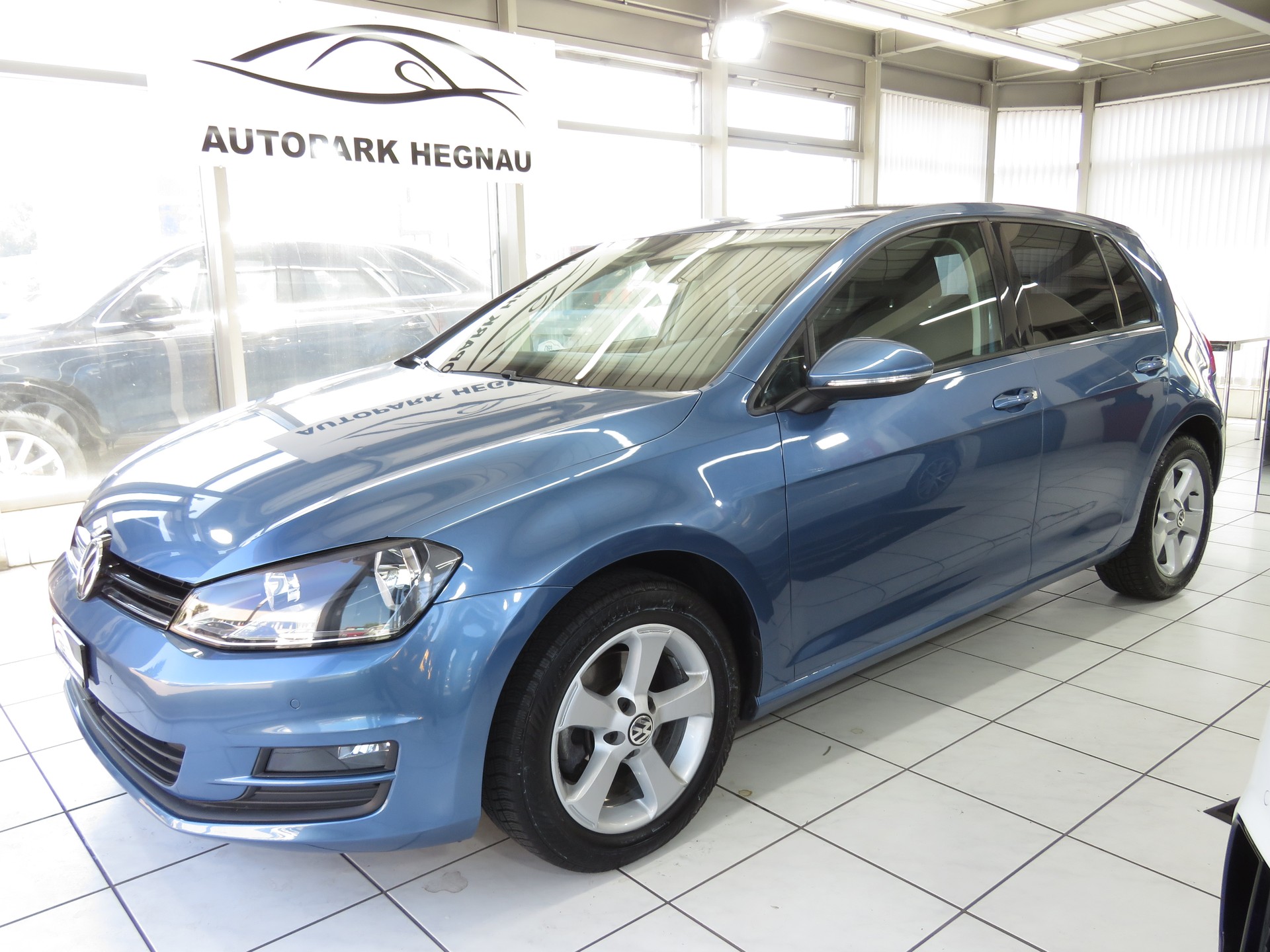 VW Golf 2.0 TDI Comfortline 4-Motion-image-0
