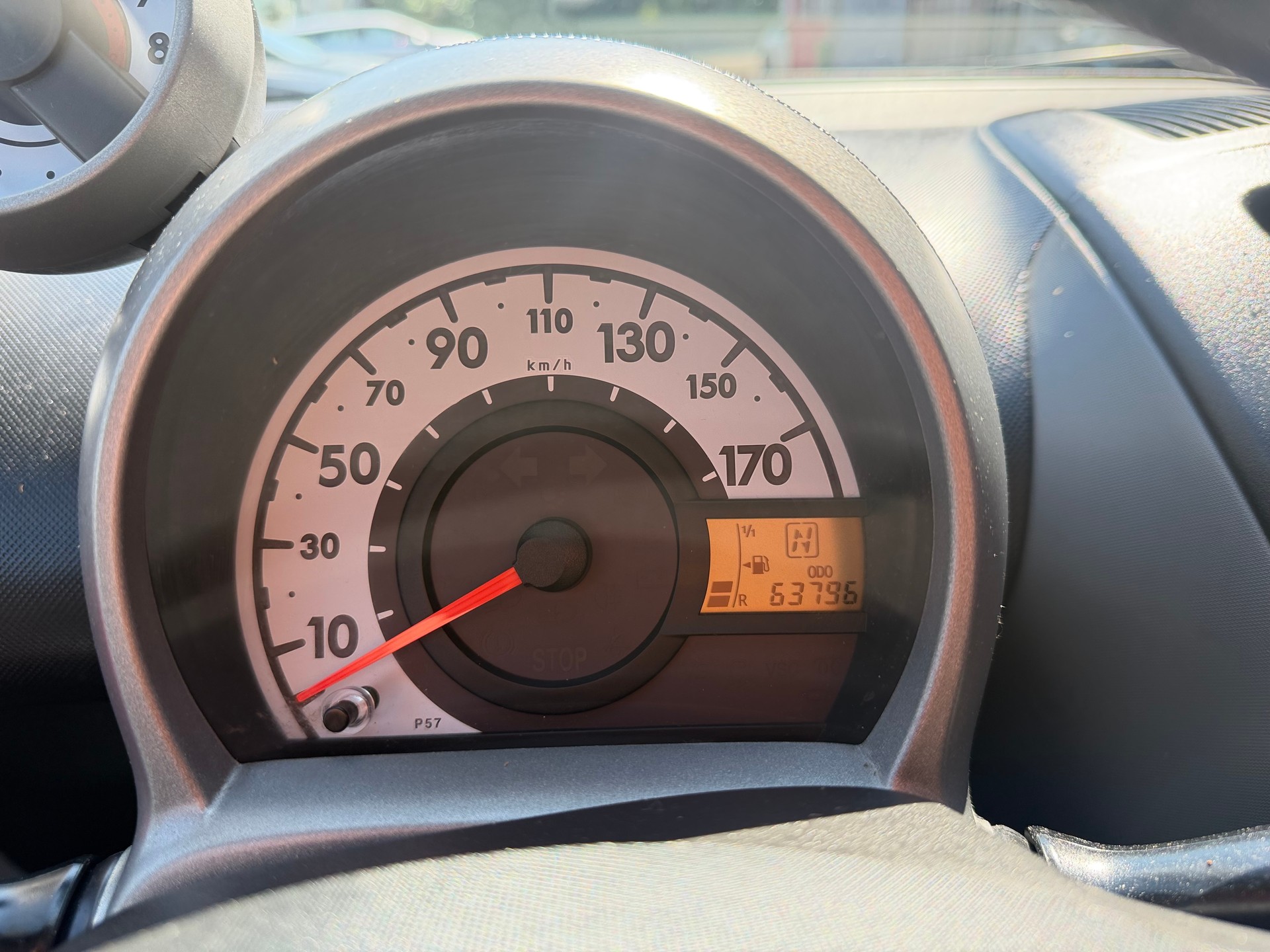 CITROEN C1 1.0i Séduction EGS-image-9