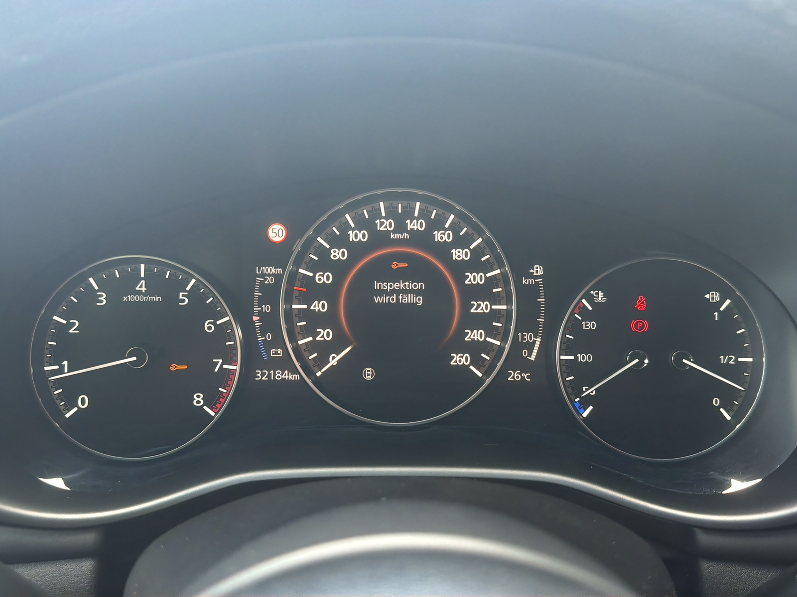 MAZDA 3 Hatchback 2.0 180 Ambition-image-8