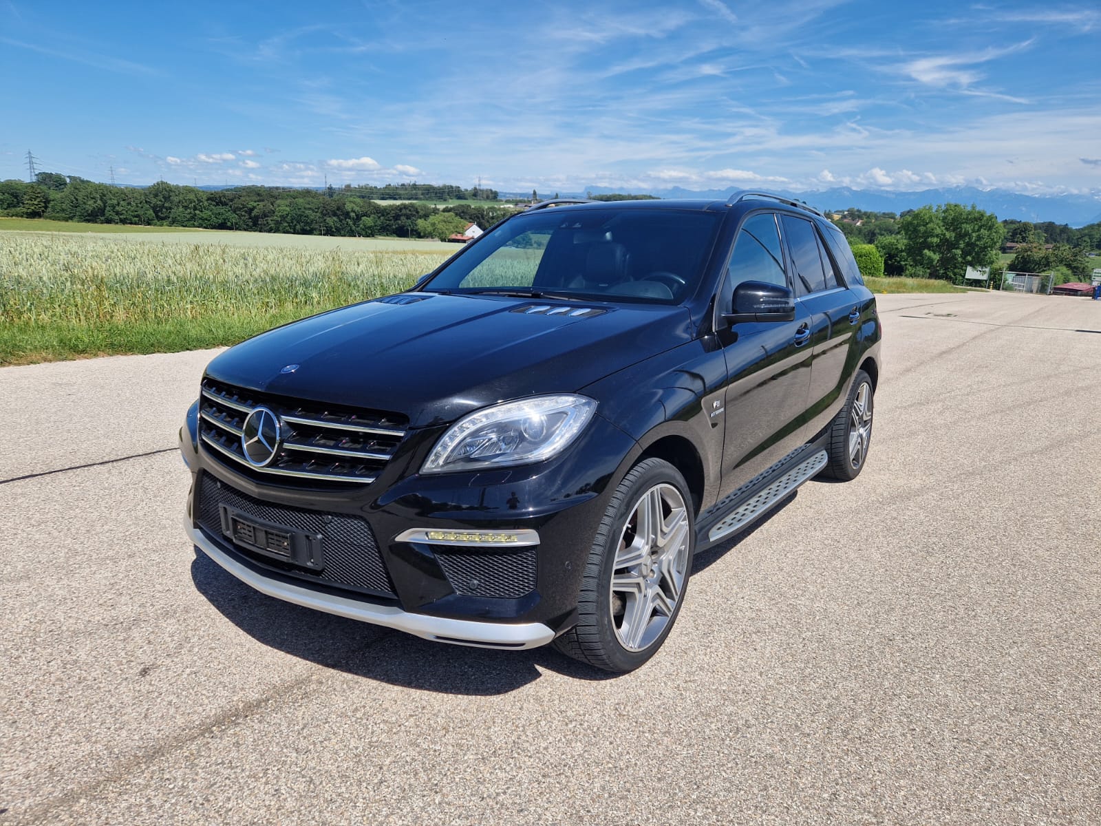 Car photo
