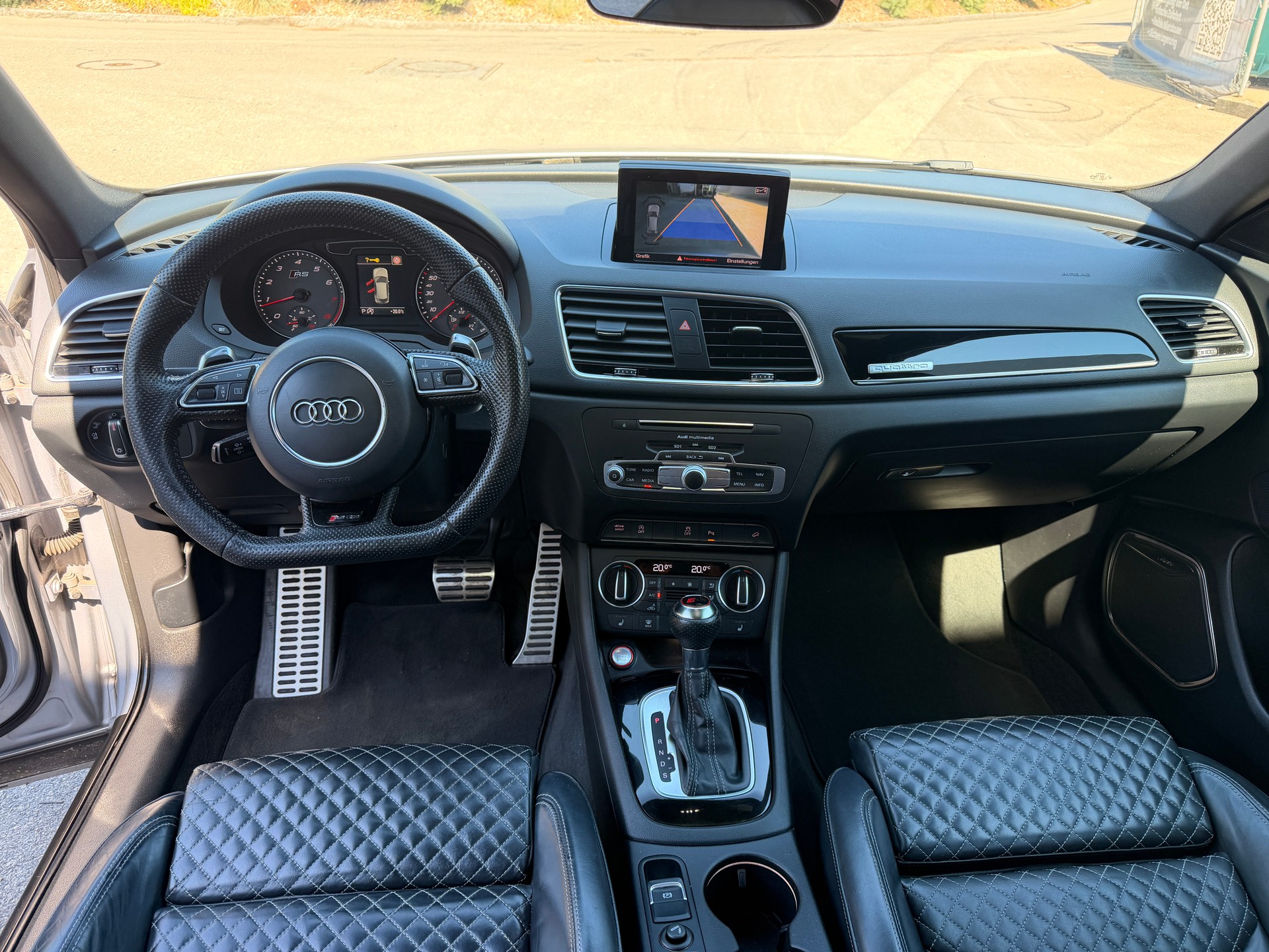 AUDI RS Q3 2.5 TFSI performance quattro S-tronic-image-8