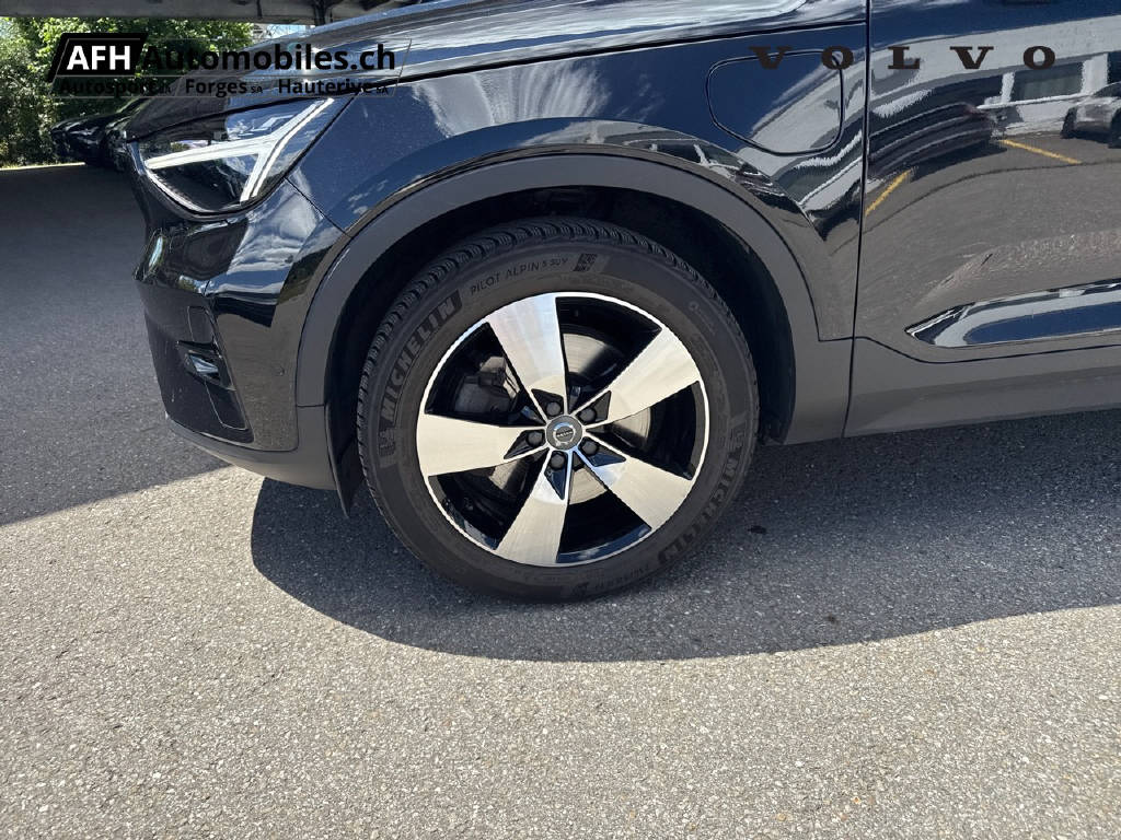 VOLVO XC40 1.5 T5 PiH Ultimate Dark-image-16