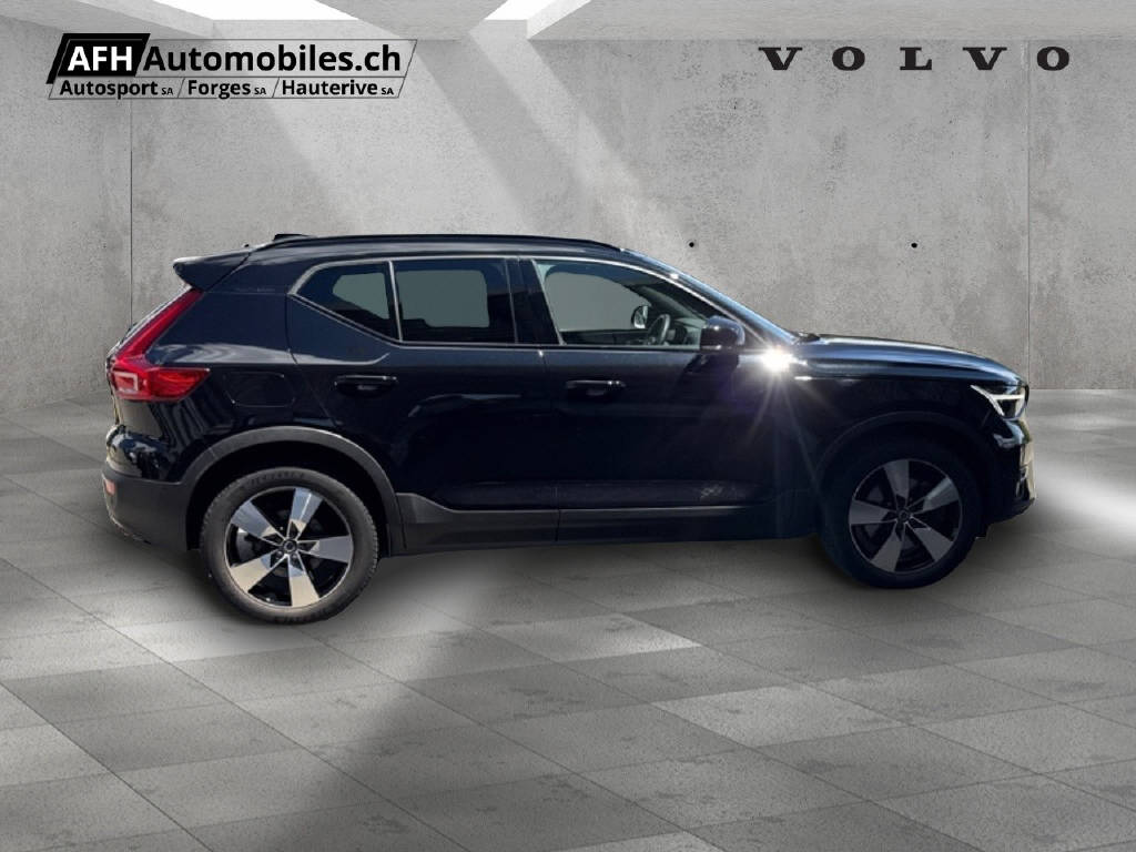 VOLVO XC40 1.5 T5 PiH Ultimate Dark-image-5